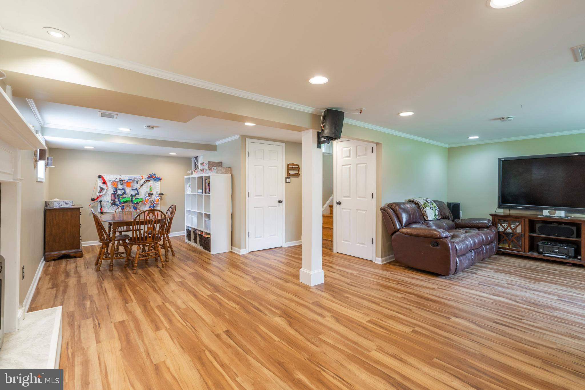 CENTER SQ GREEN - Residential