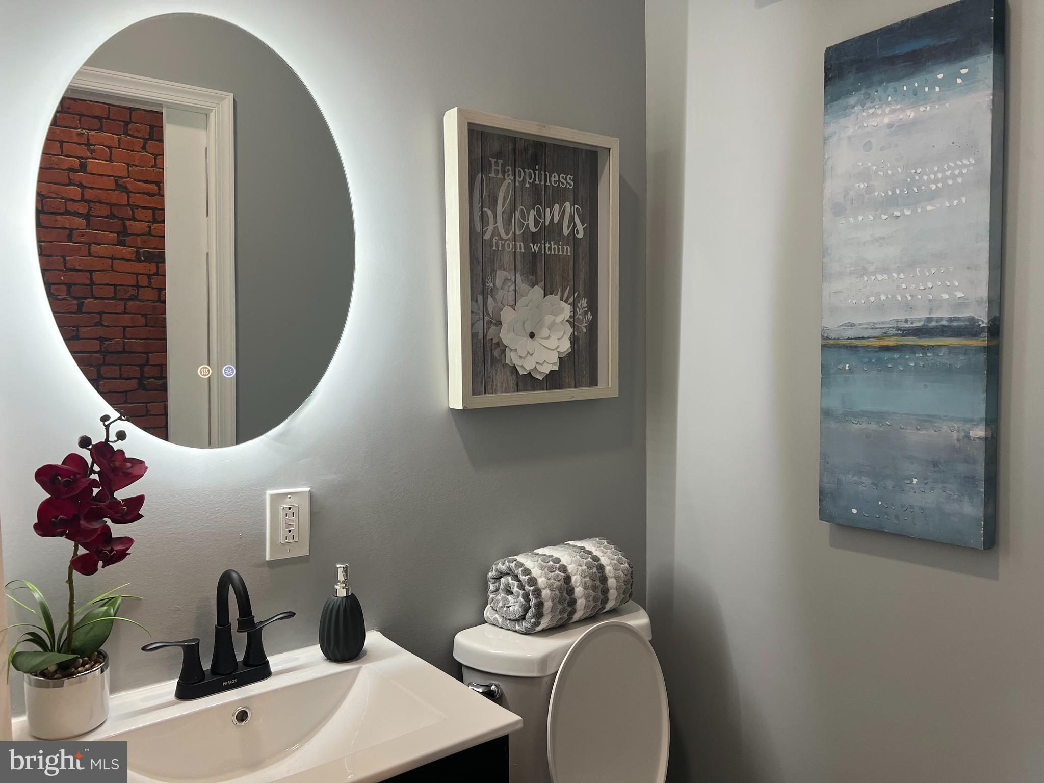 HAMPDEN HISTORIC DISTRICT - Residential