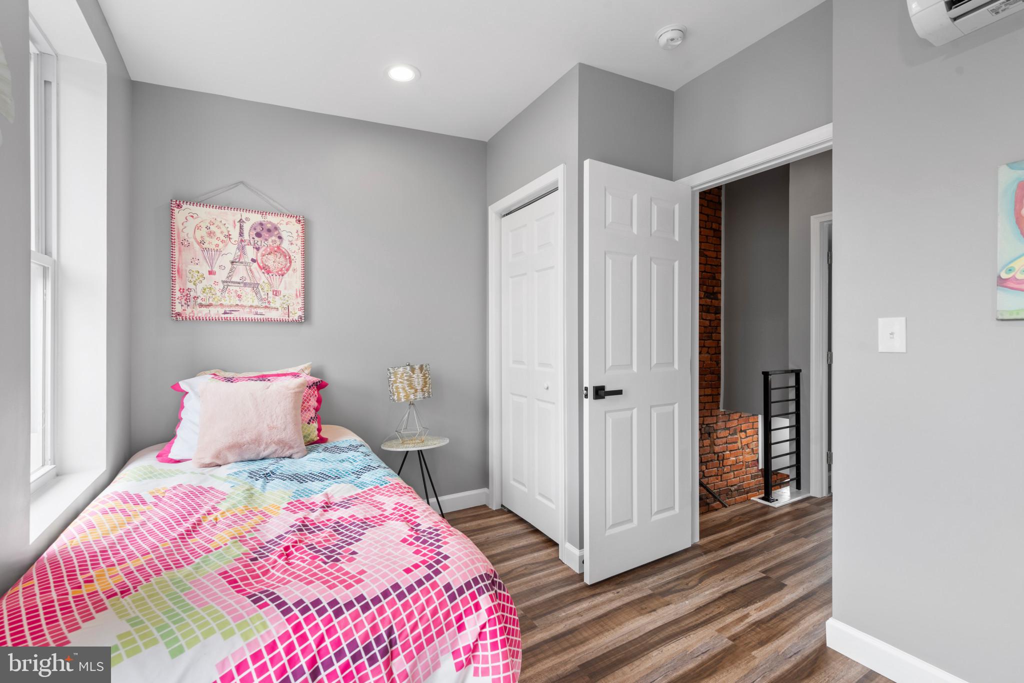 HAMPDEN HISTORIC DISTRICT - Residential