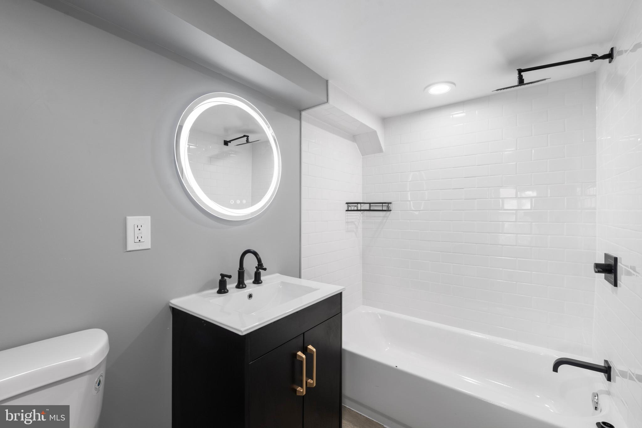 HAMPDEN HISTORIC DISTRICT - Residential