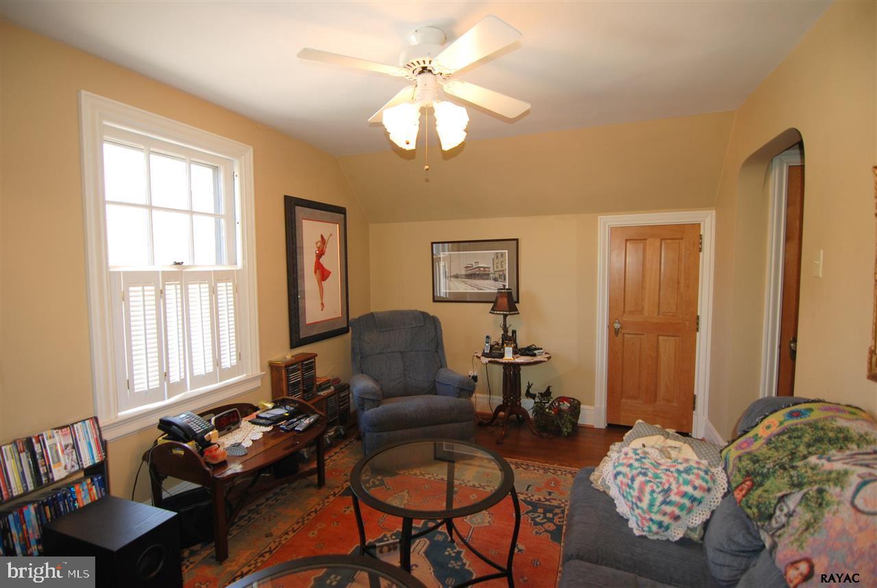 SPRINGDALE - Residential