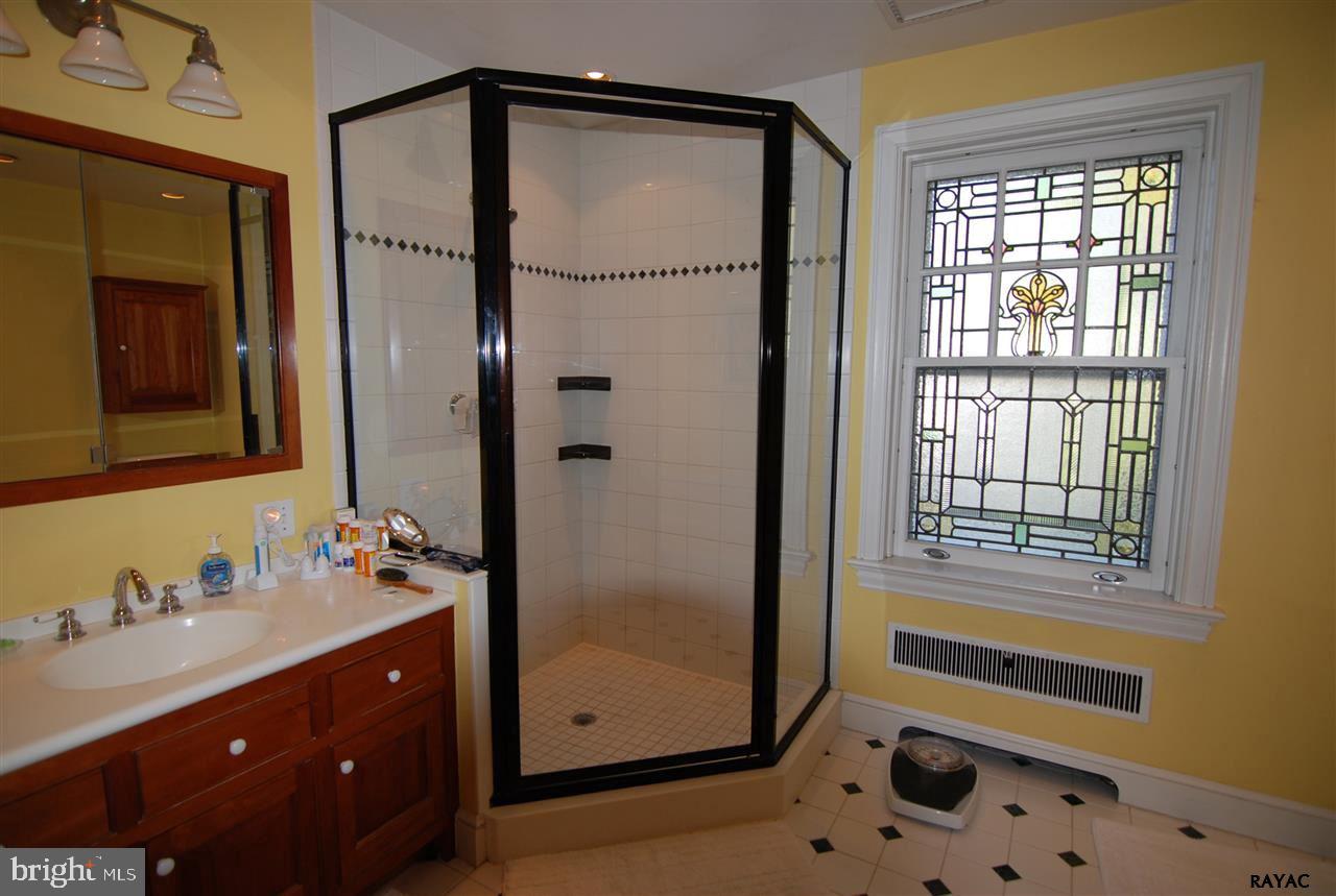 SPRINGDALE - Residential