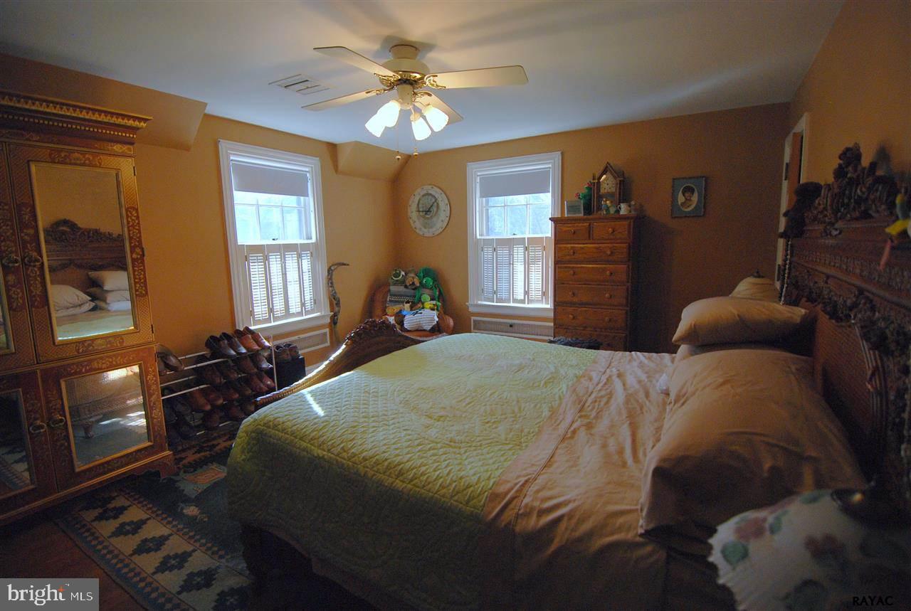 SPRINGDALE - Residential