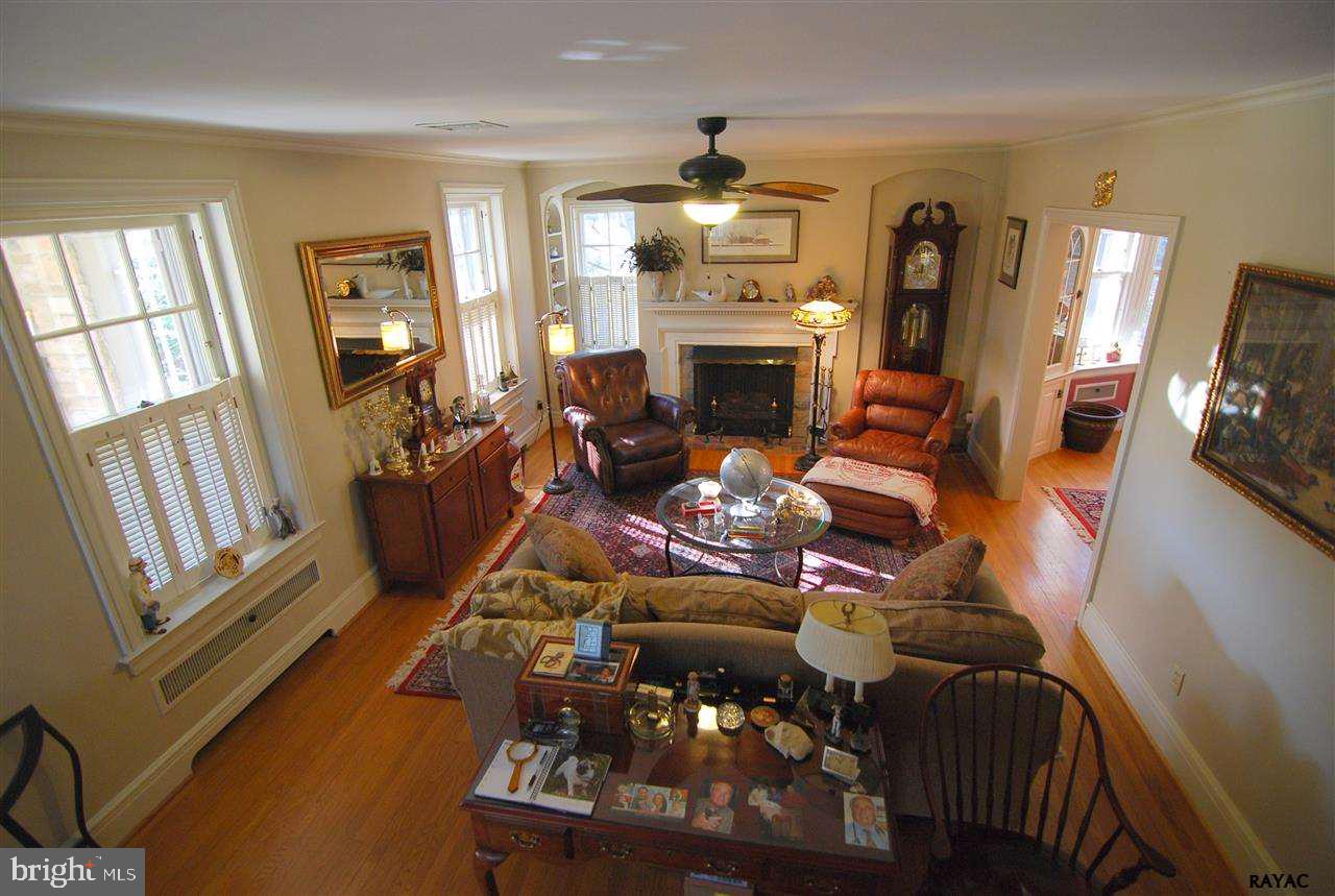 SPRINGDALE - Residential