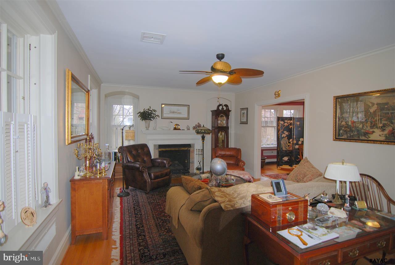 SPRINGDALE - Residential