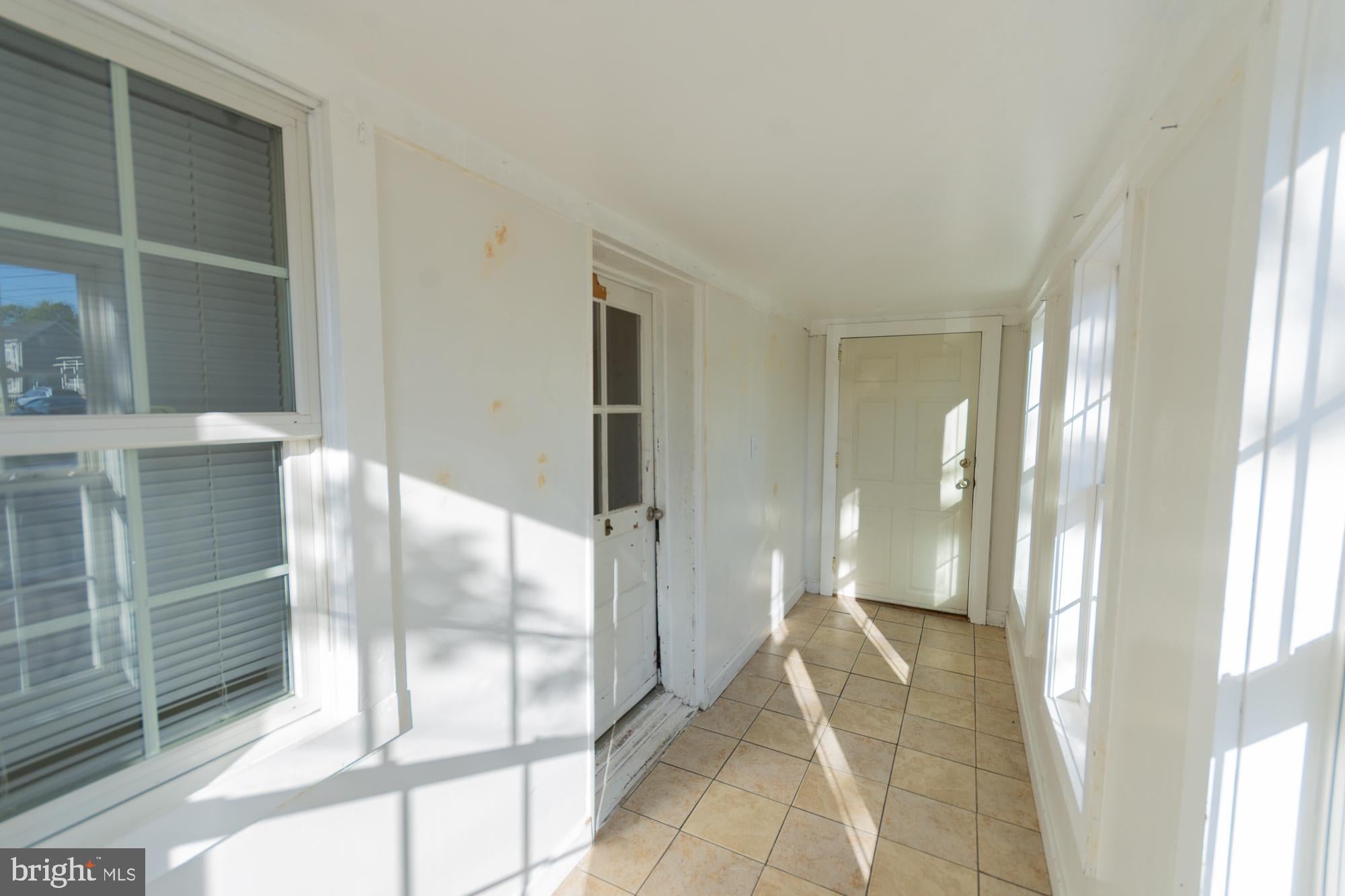 327 E BURKE STREET