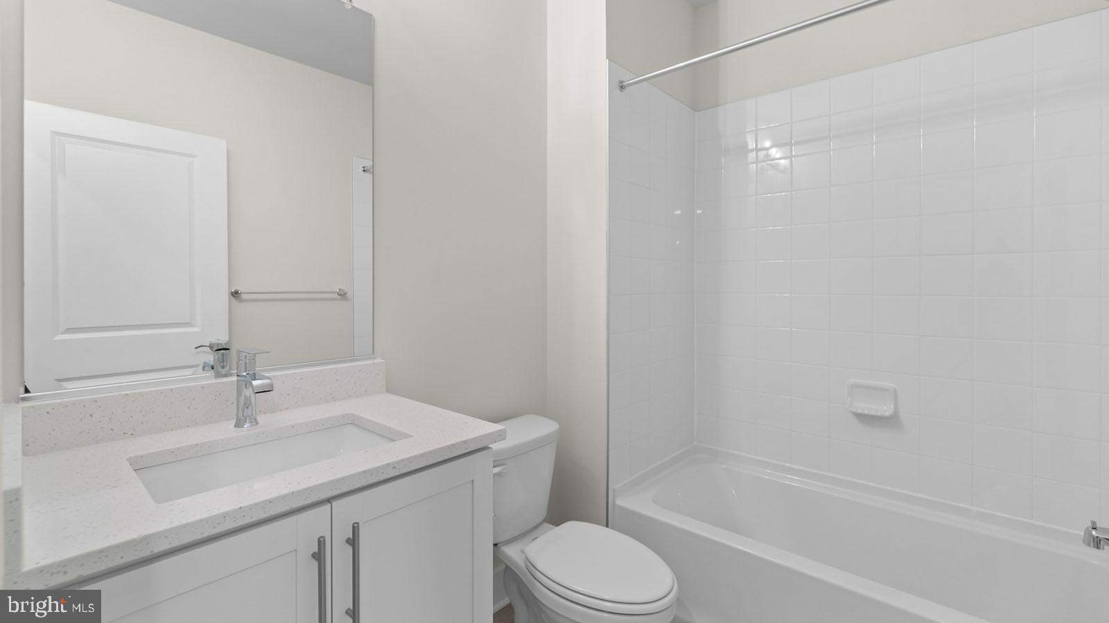 COLLINGWOOD CHASE - Residential