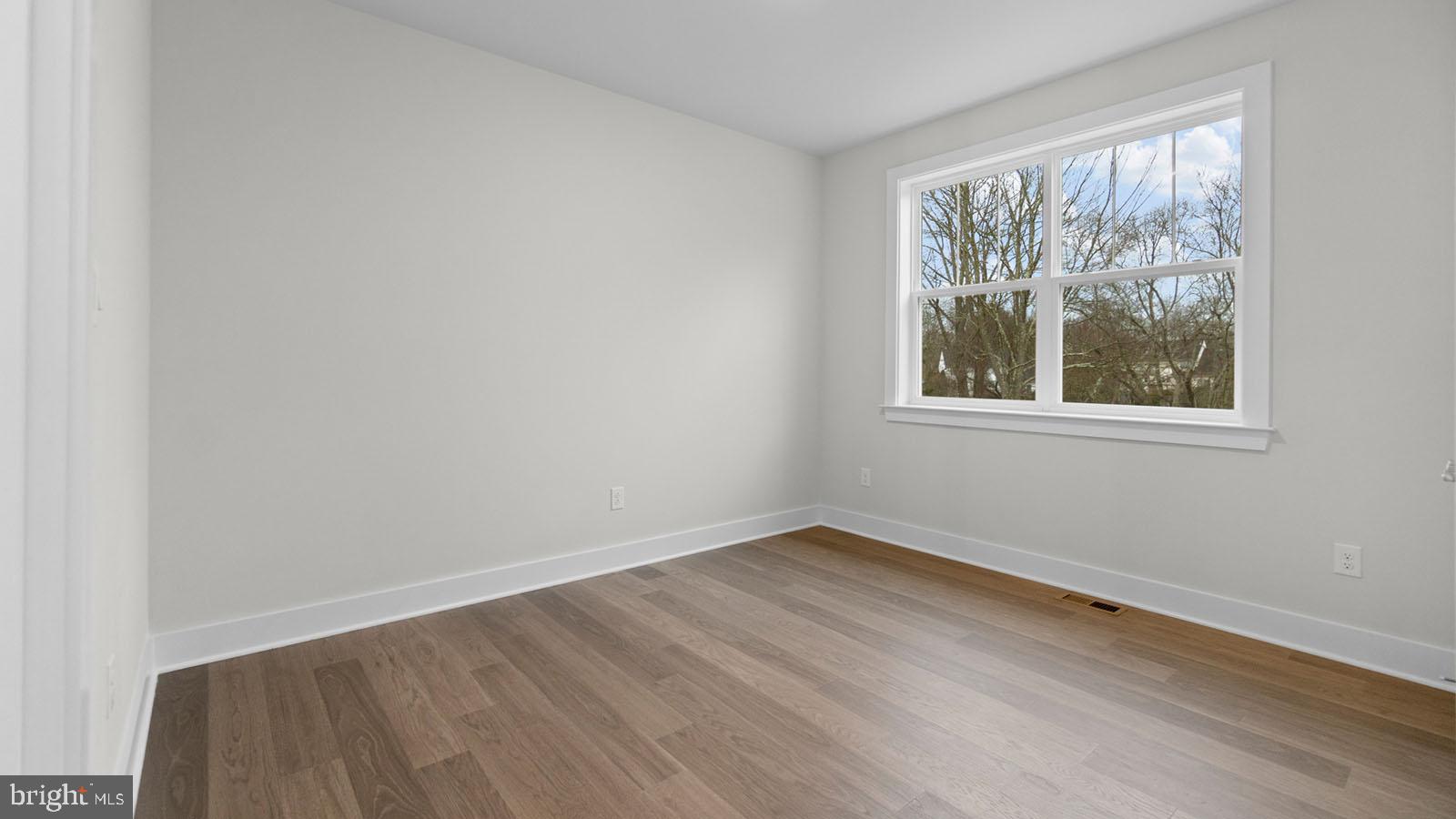 COLLINGWOOD CHASE - Residential