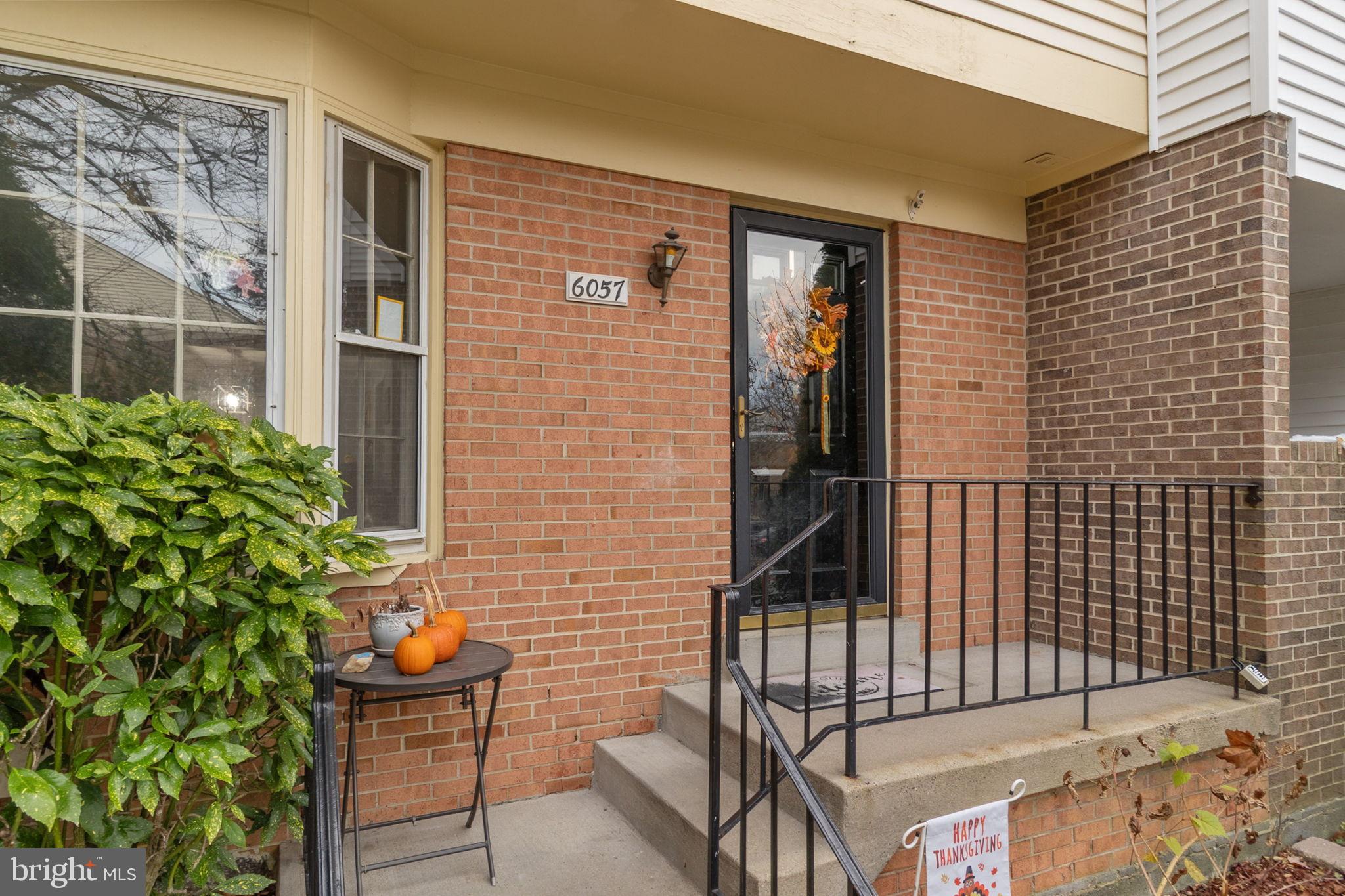 6057 CROWN ROYAL CIRCLE