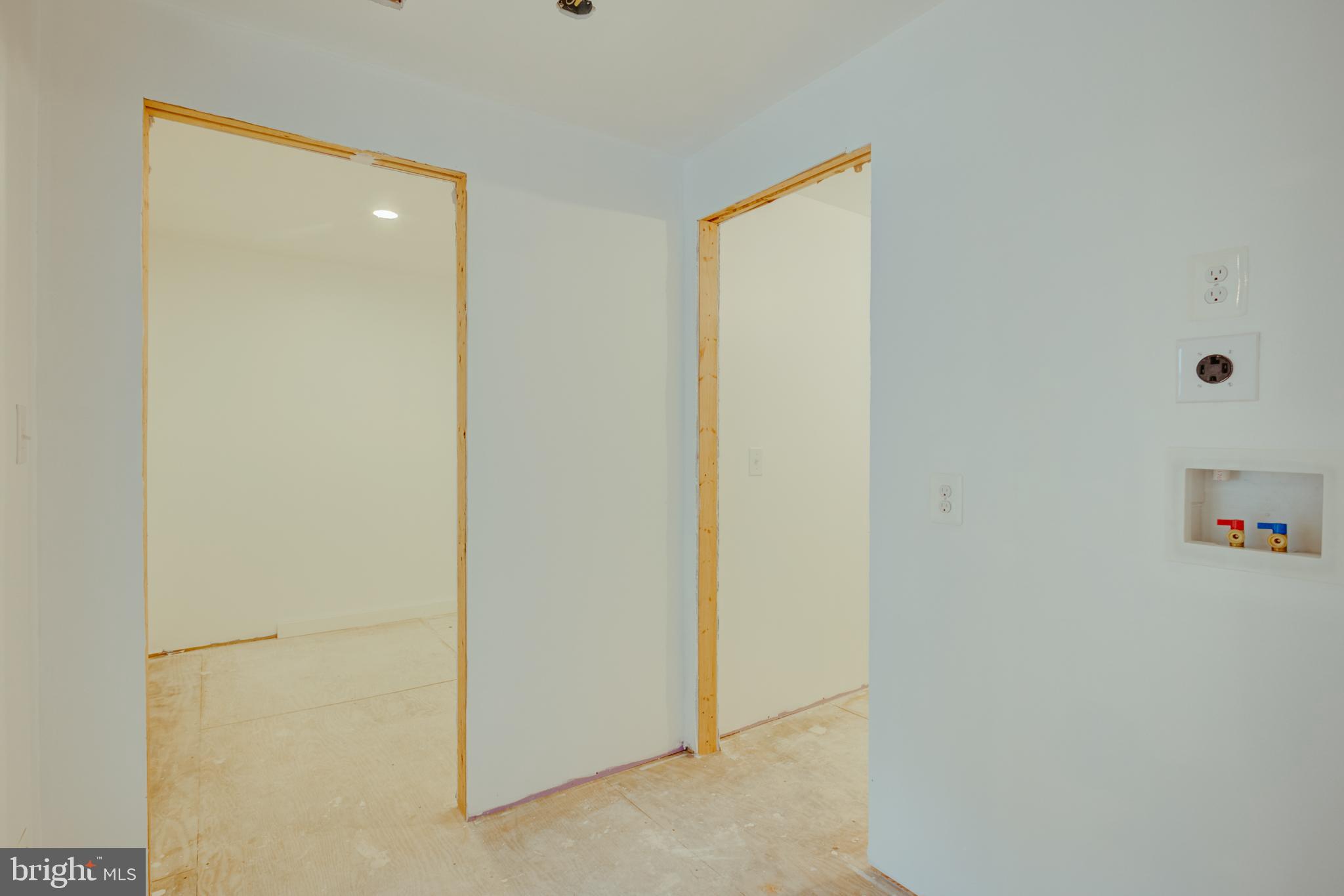 HARROWGATE - Commercial Sale