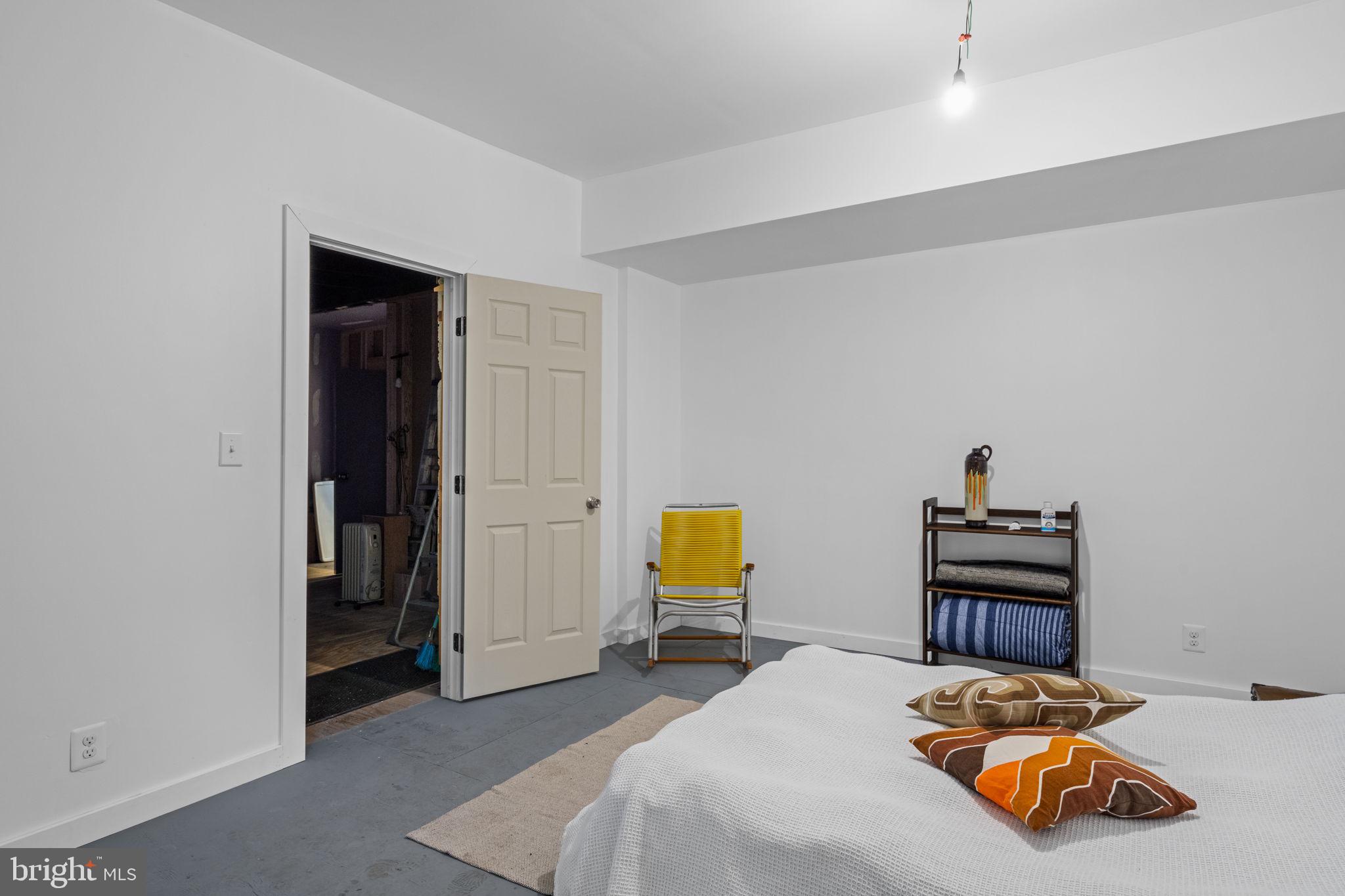 HARROWGATE - Commercial Sale