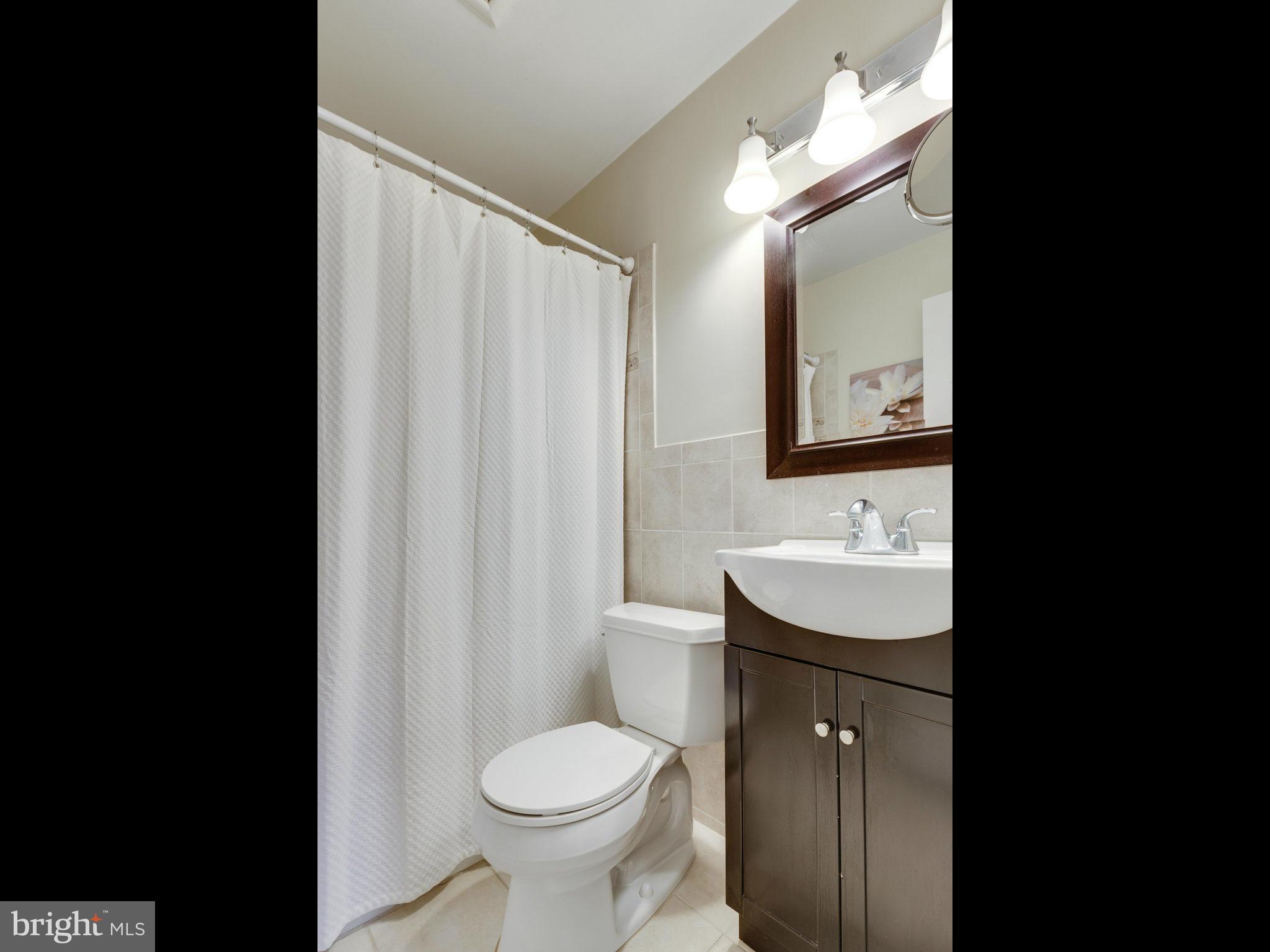 ROSE HILL FARMS - Residential Lease