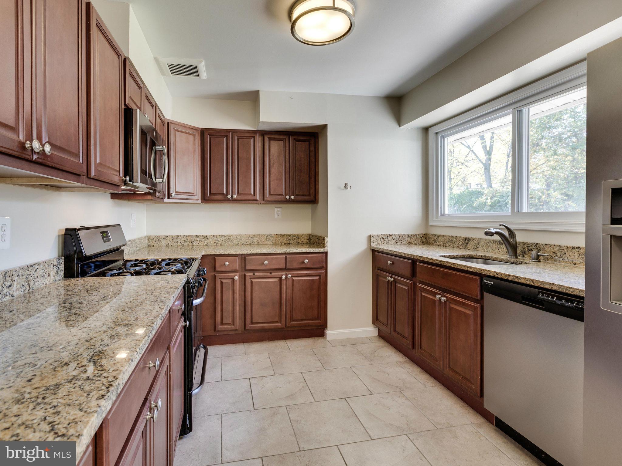 ROSE HILL FARMS - Residential Lease