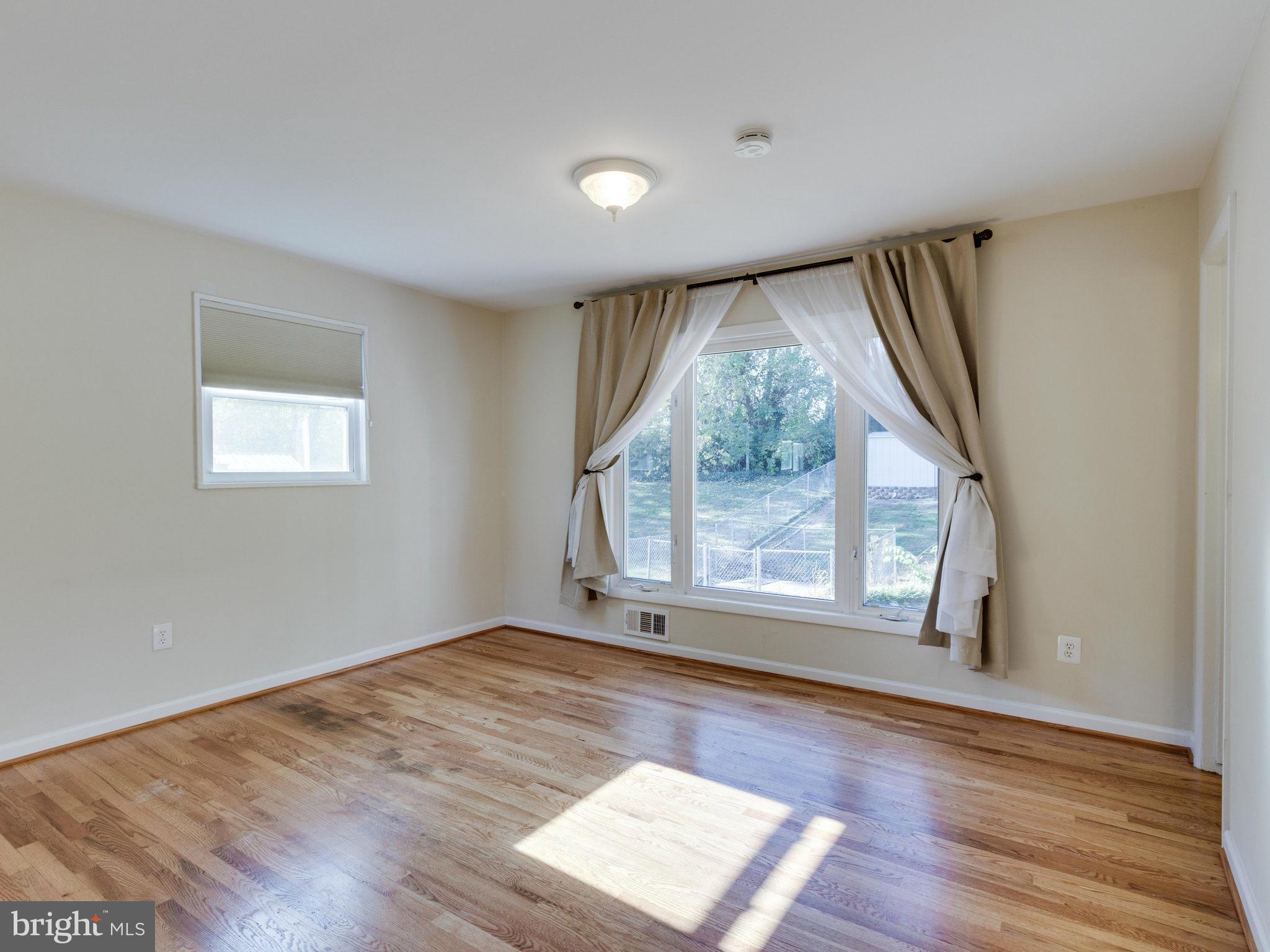 ROSE HILL FARMS - Residential Lease