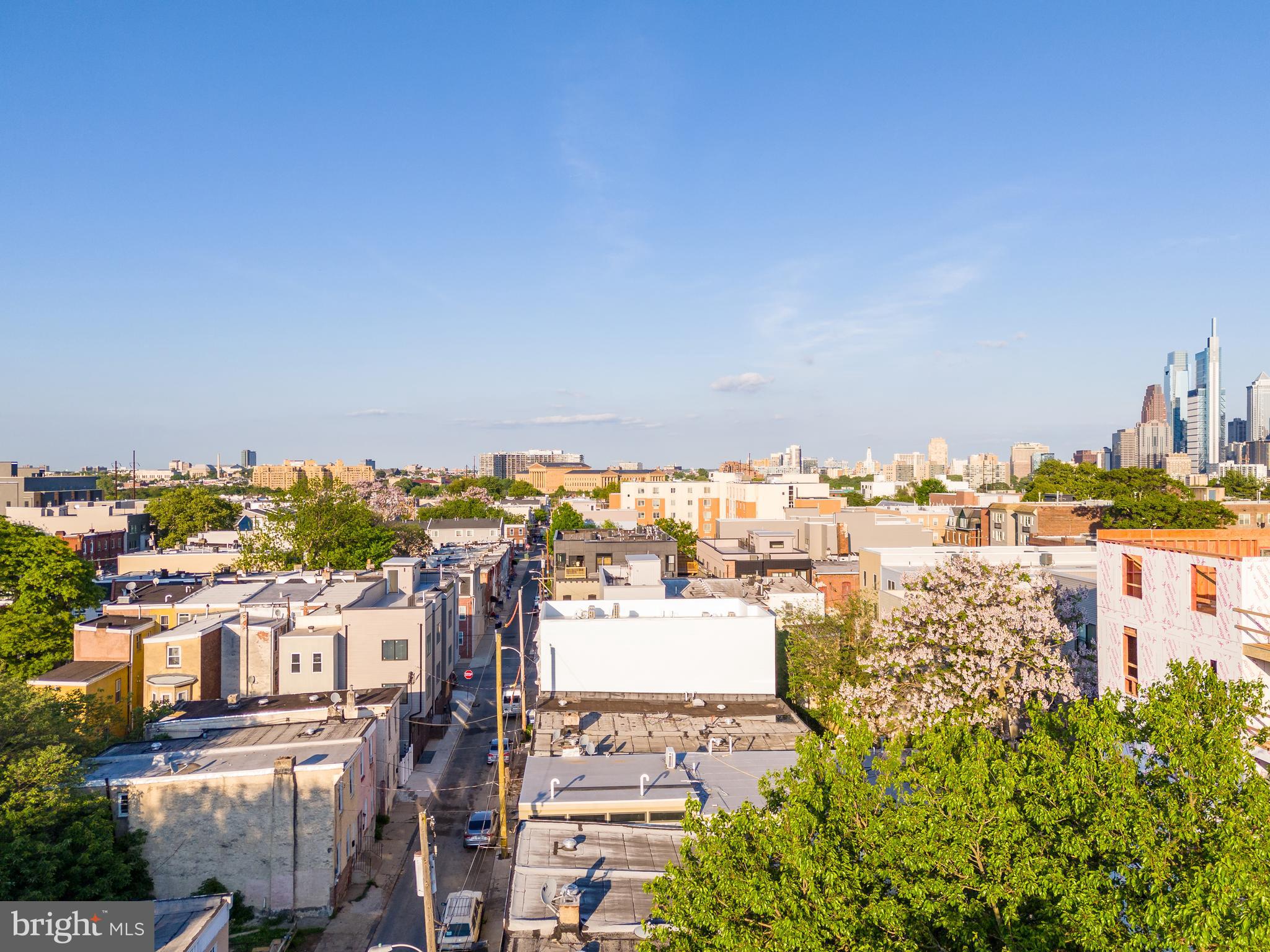 UNIVERSITY CITY - Land