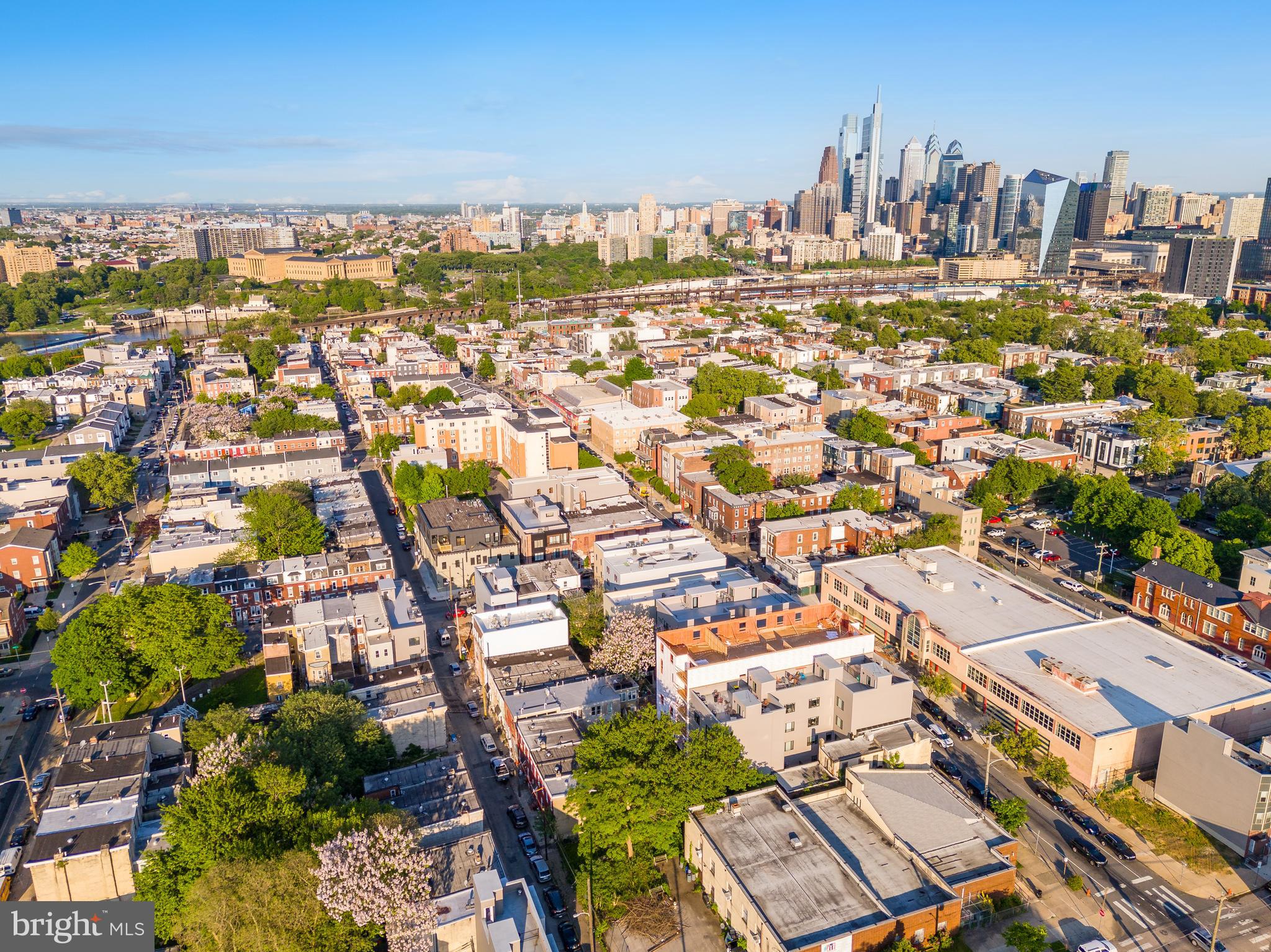 UNIVERSITY CITY - Land