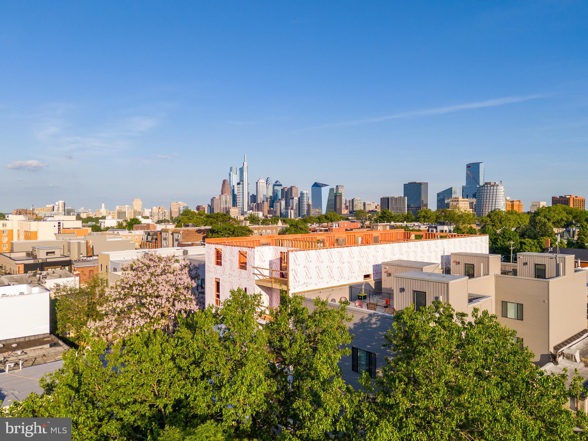 UNIVERSITY CITY - Land