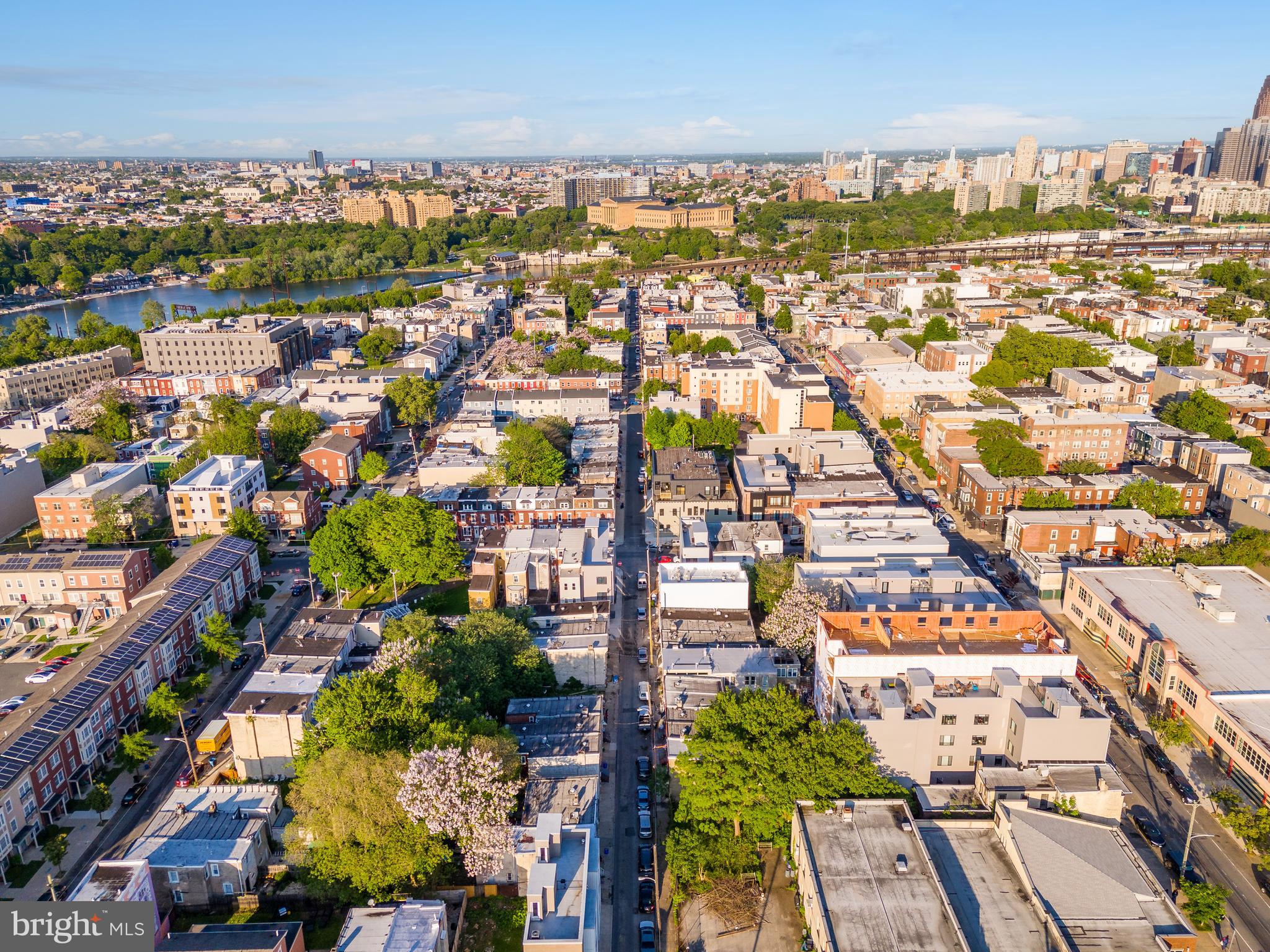 UNIVERSITY CITY - Land