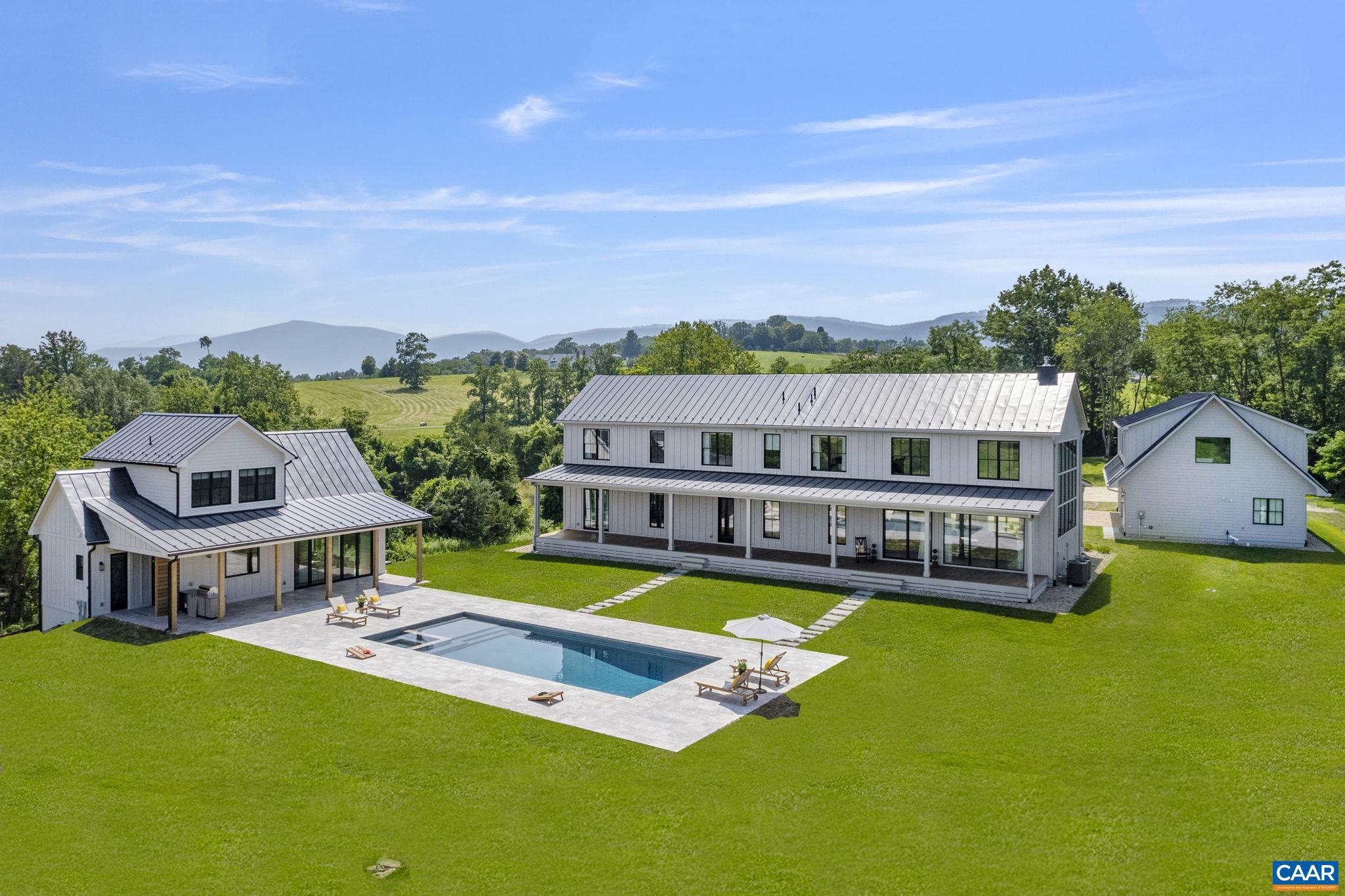 310 GOODLOE LN
