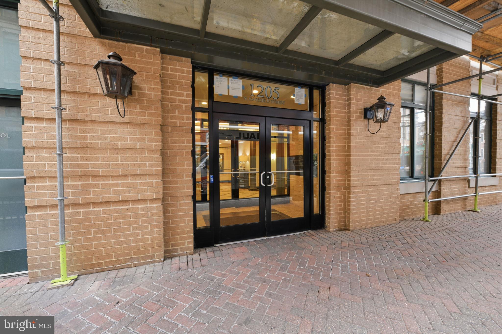 1205 N GARFIELD STREET N 401