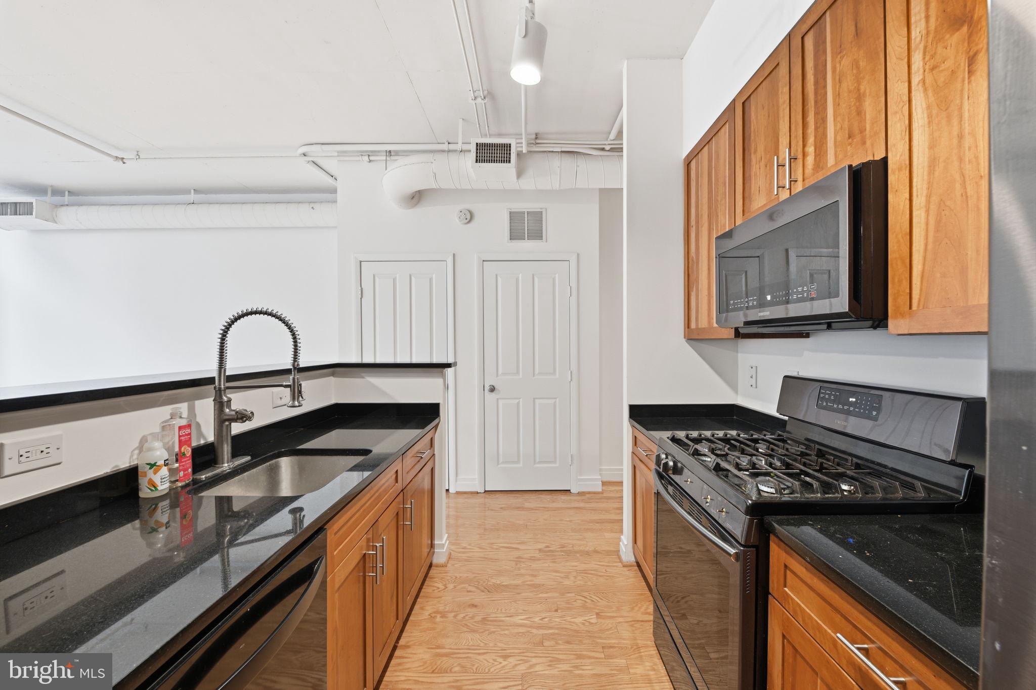 1205 N GARFIELD STREET N 401