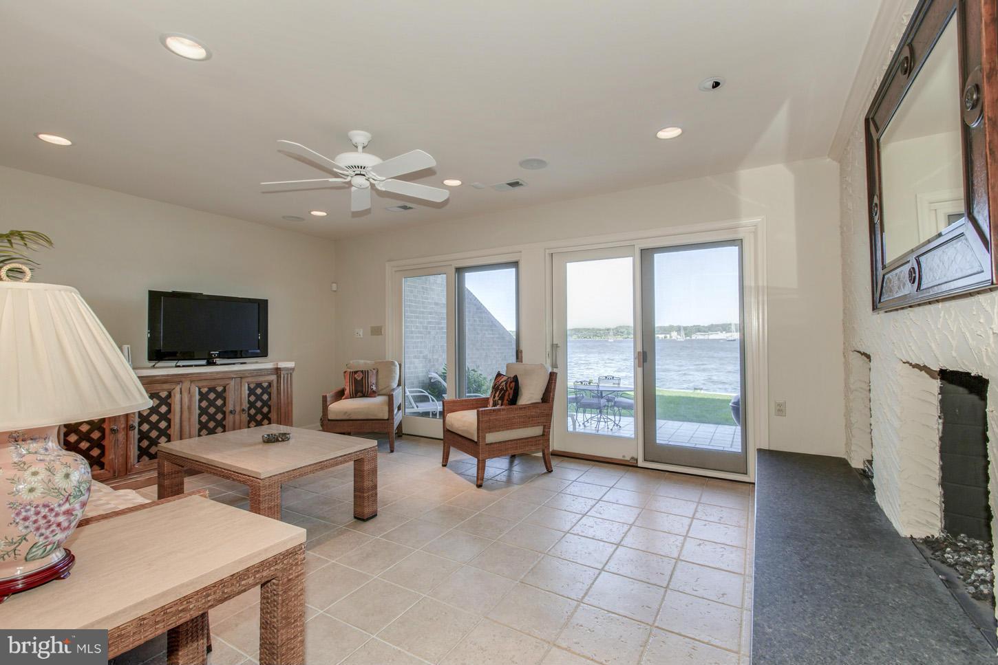 HORN POINT - Residential