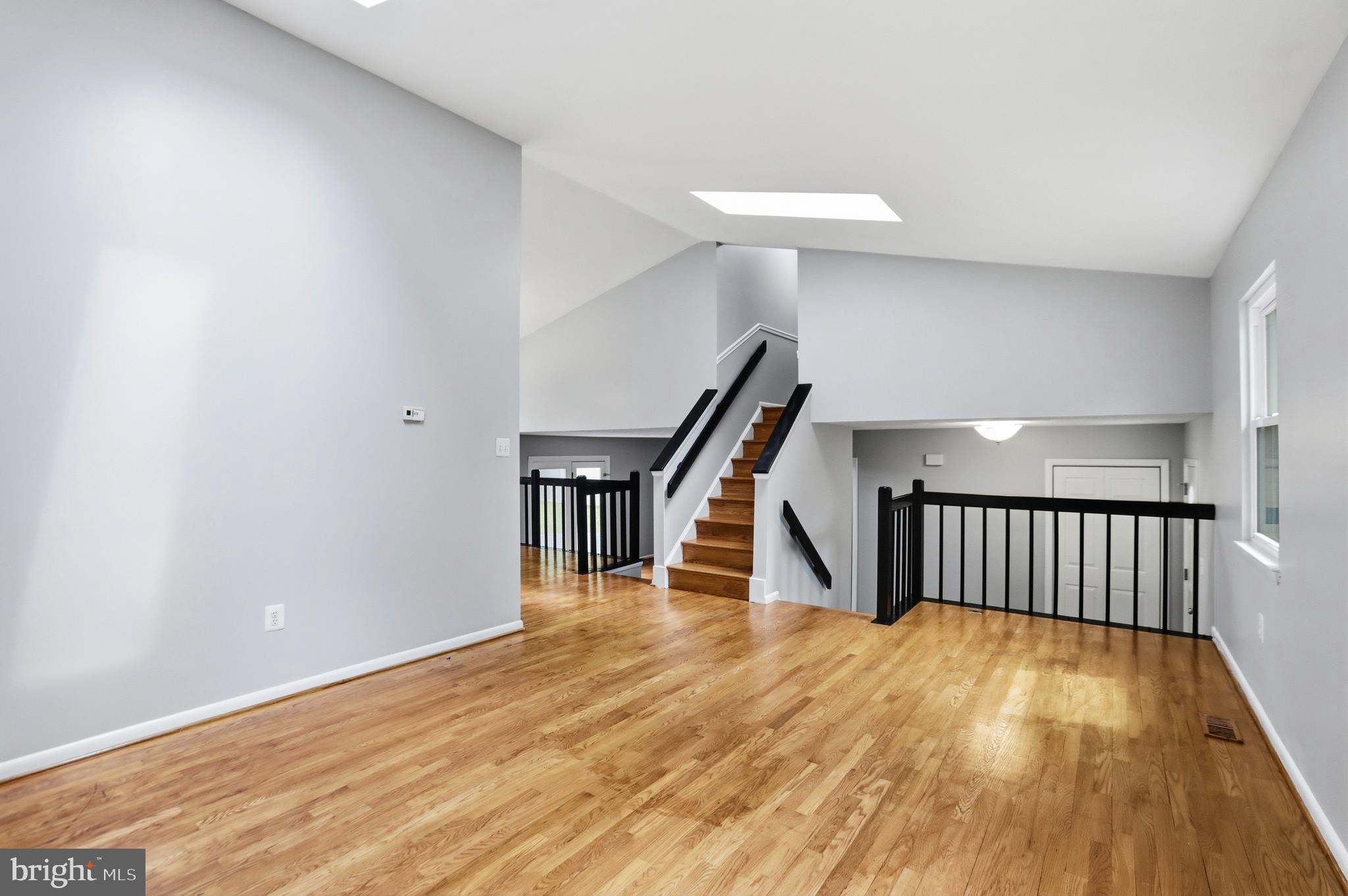 8487 KIRBY STREET