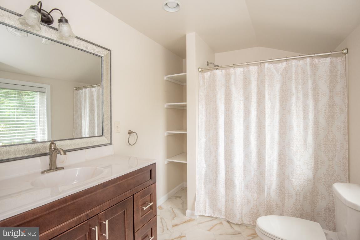 NEW  HOLLAND - Residential