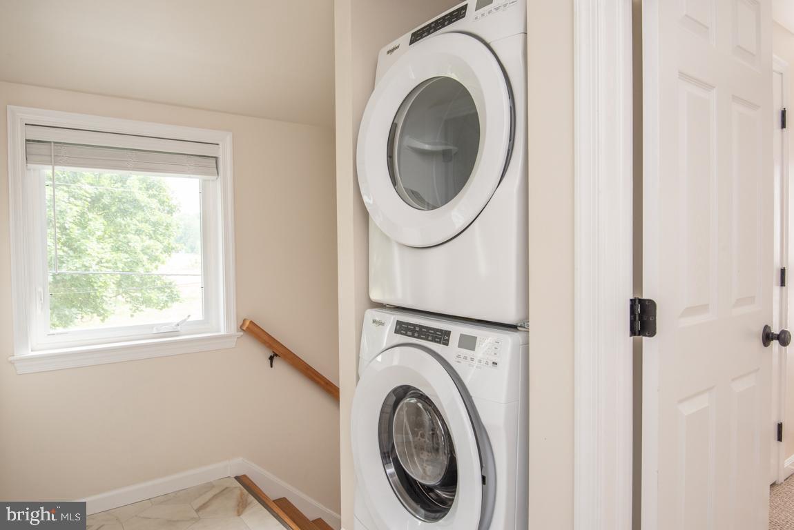 NEW  HOLLAND - Residential