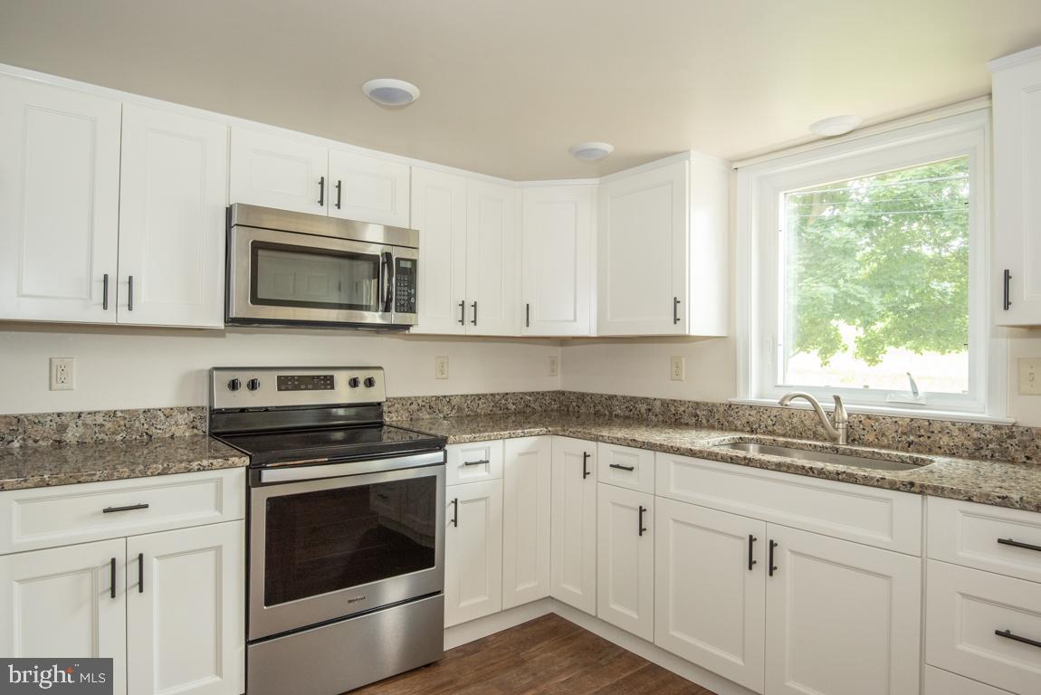 NEW  HOLLAND - Residential