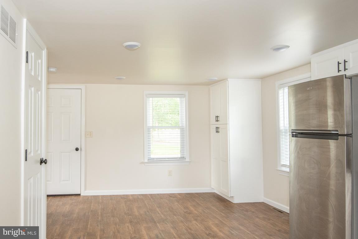 NEW  HOLLAND - Residential