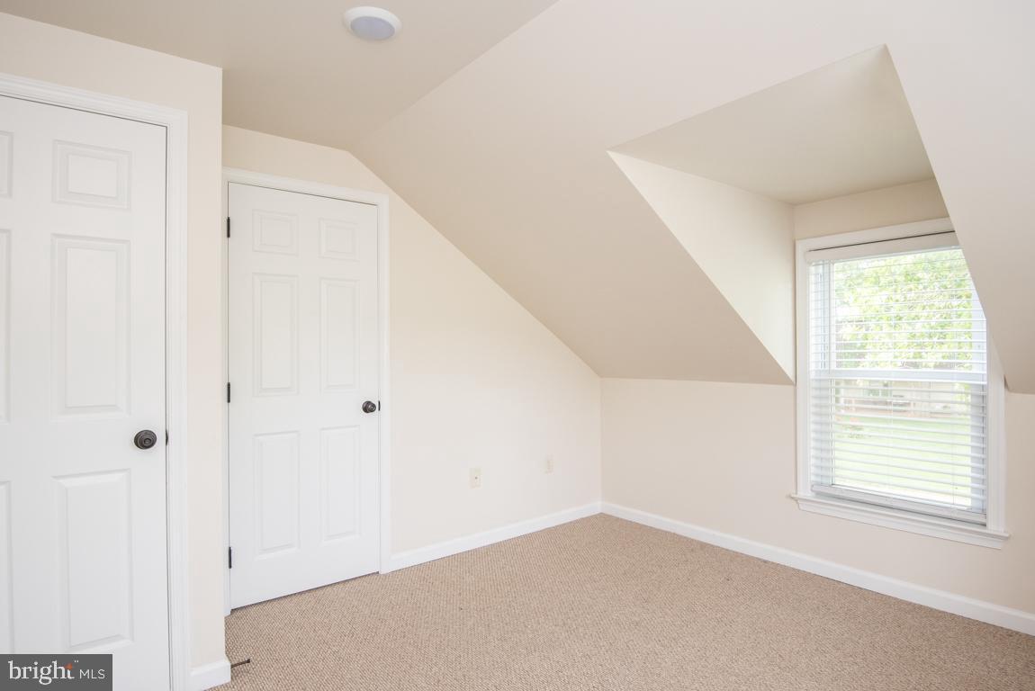 NEW  HOLLAND - Residential