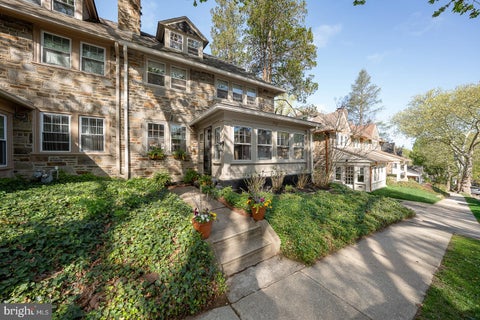 Townhouse For Sale - 712 Stradone Road<br/> BALA CYNWYD, PA 19004