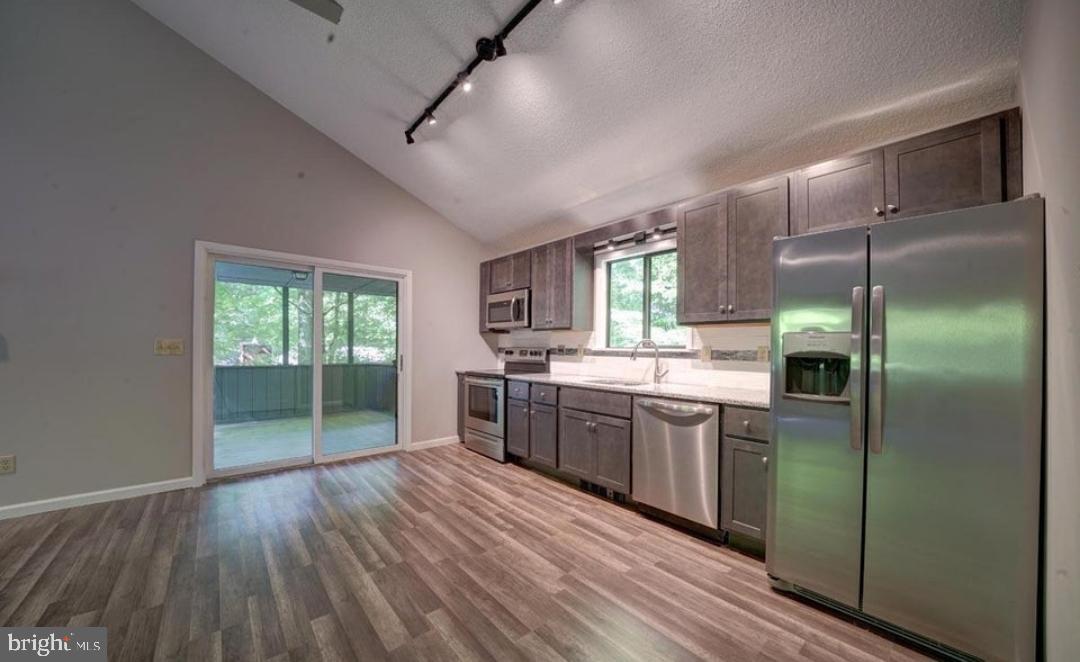 THE HIDEOUT - Residential Lease