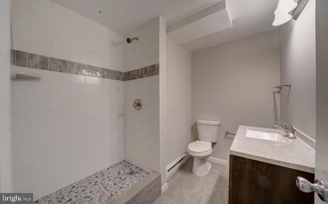 THE HIDEOUT - Residential Lease