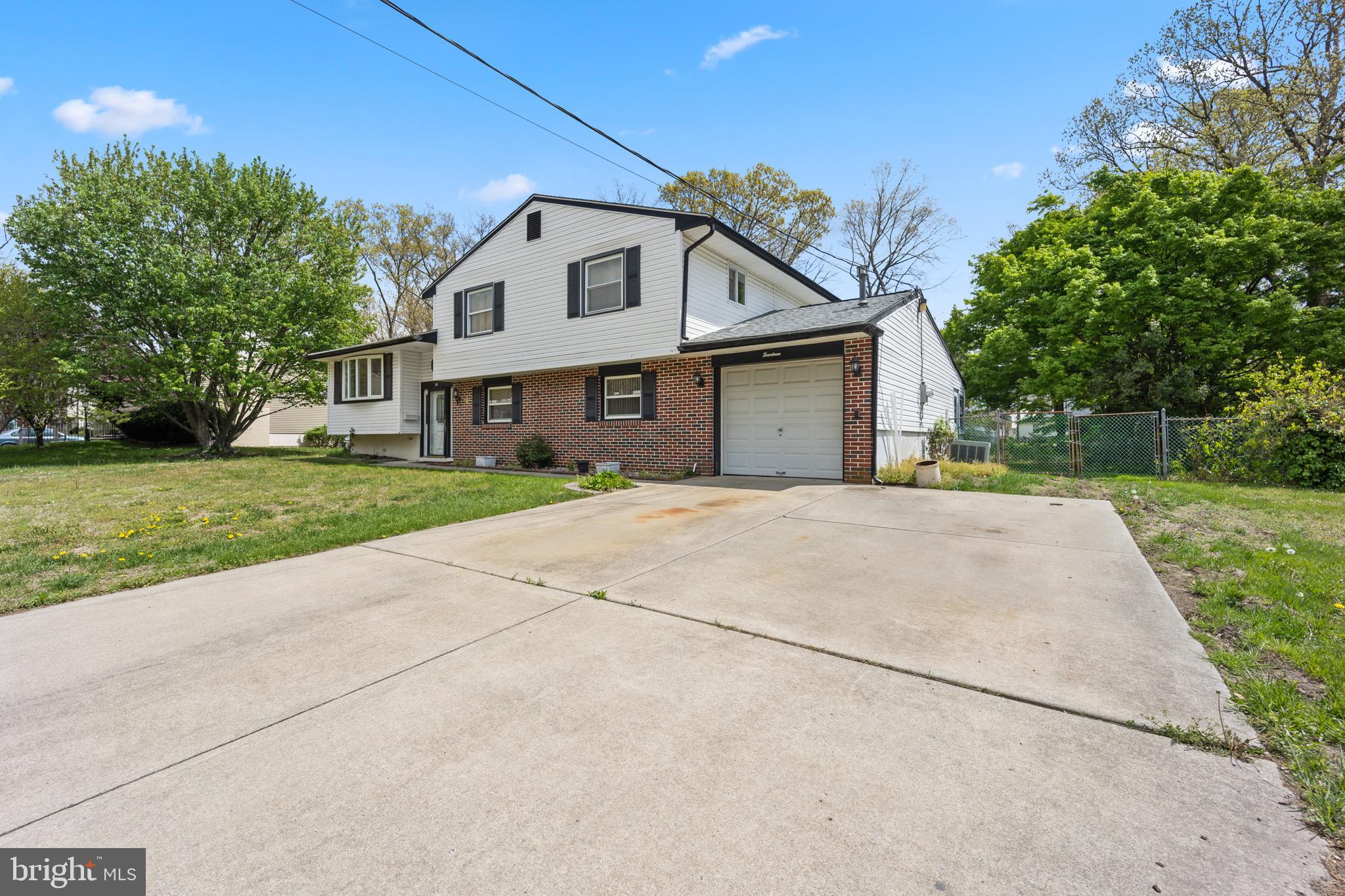 14 BRIARCLIFF ROAD