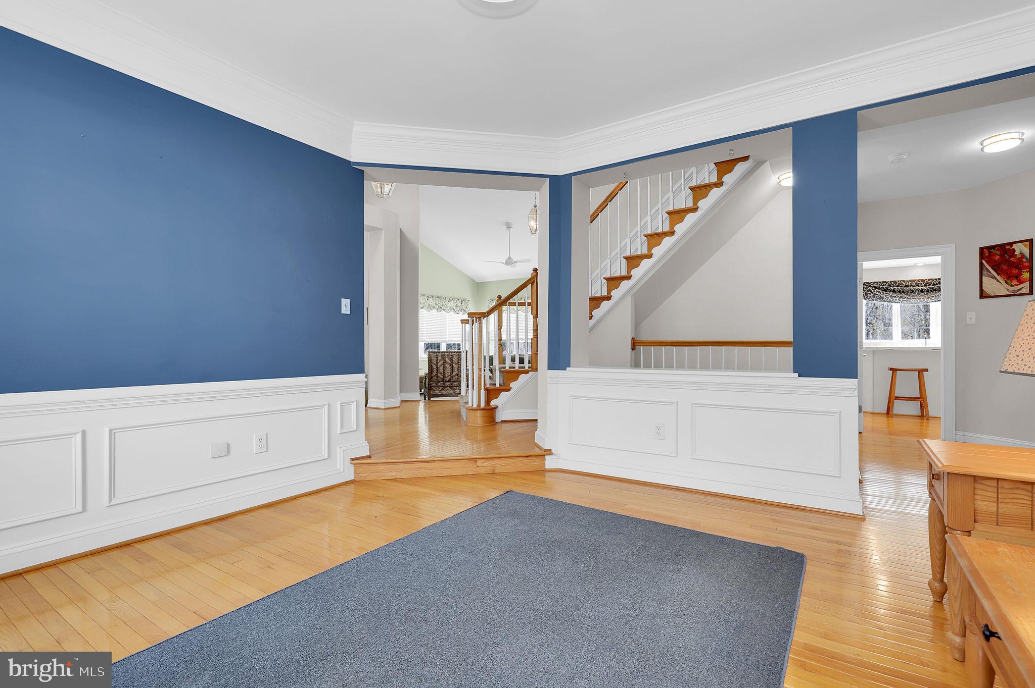 WINDSOR KNOLLS - Residential