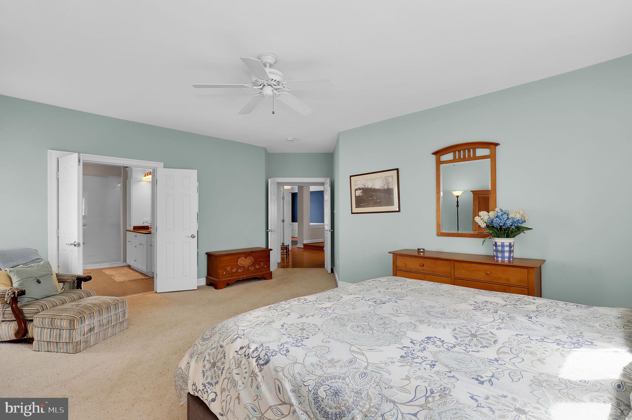 WINDSOR KNOLLS - Residential