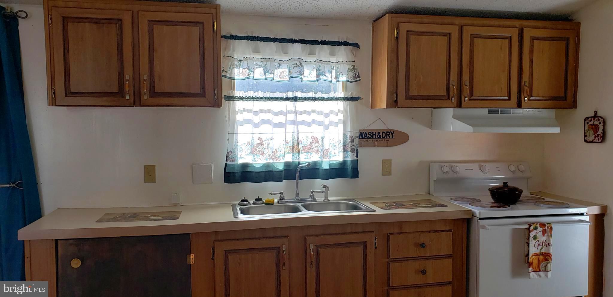 REEDS AT BAYVIEW - Residential