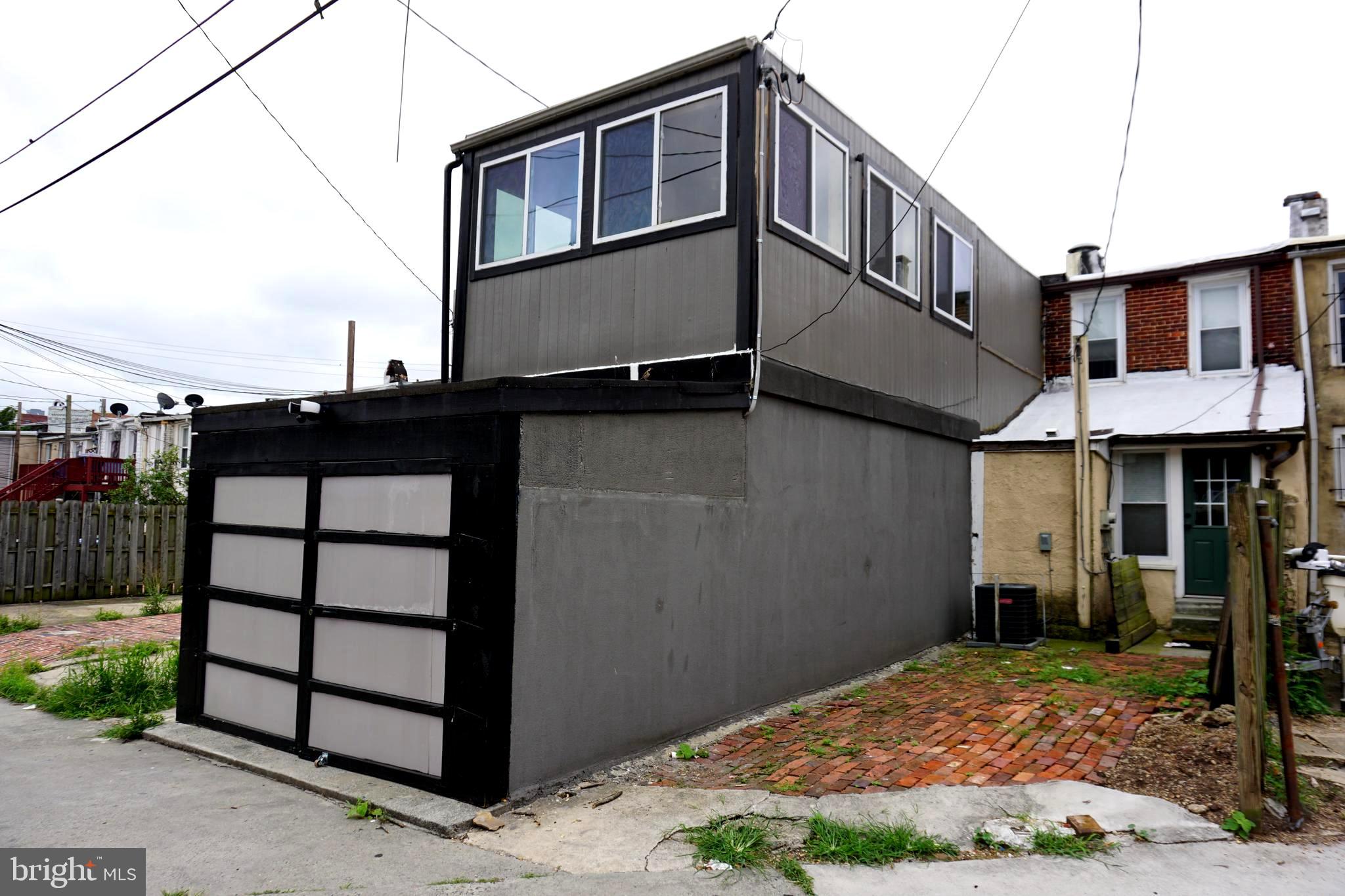 1226 W CROSS STREET
