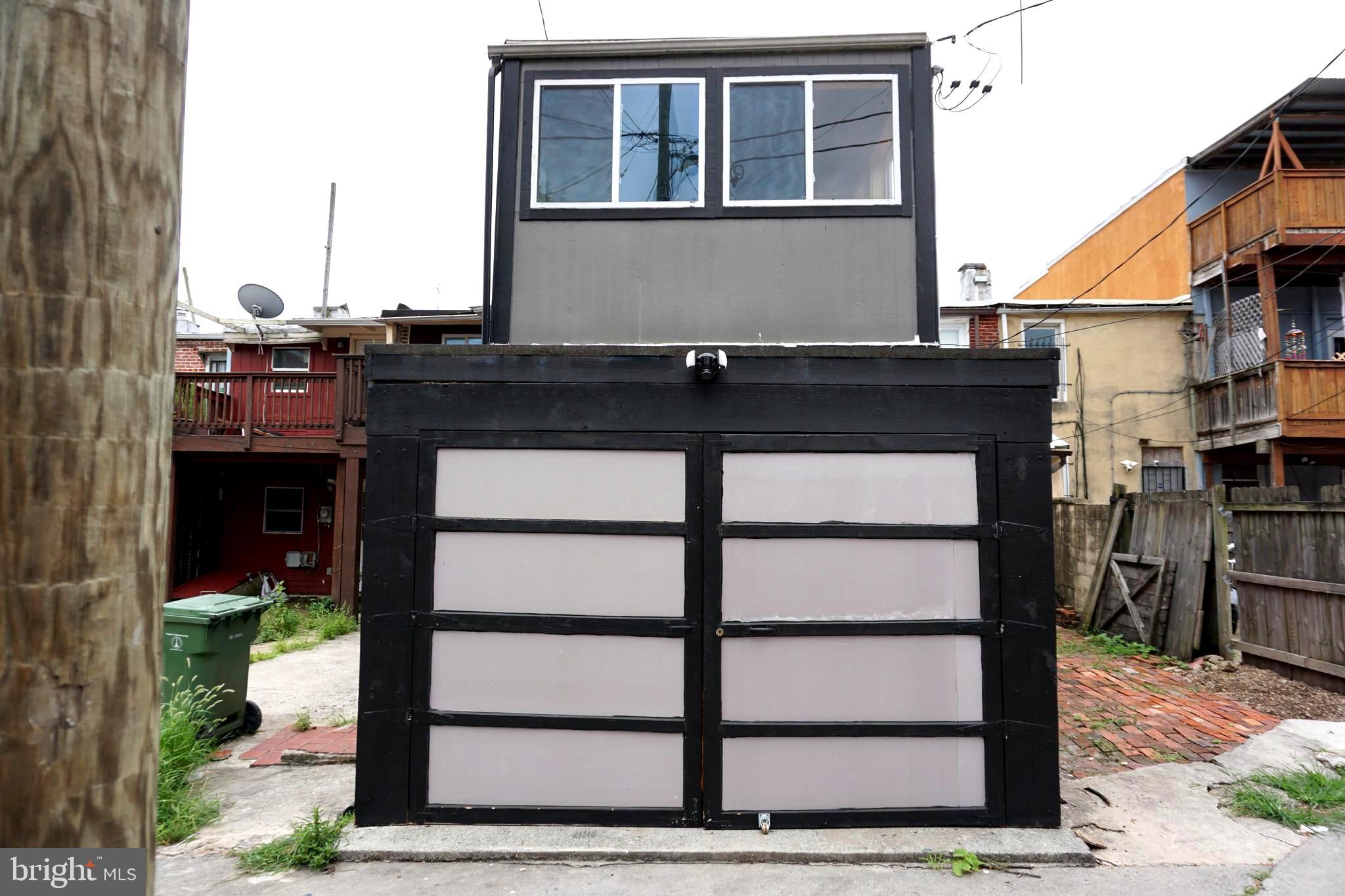 1226 W CROSS STREET