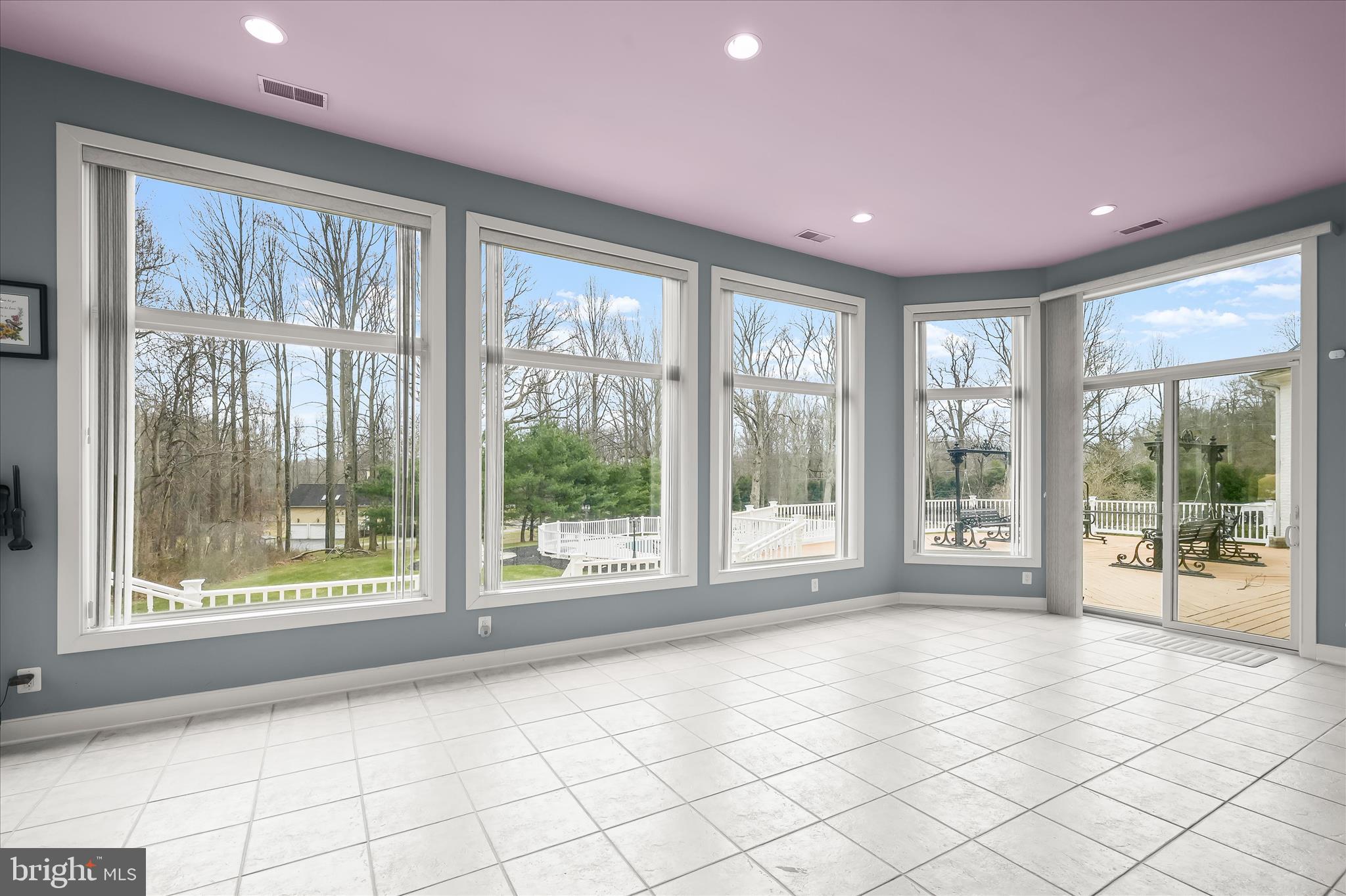 KINGS GIFT - Residential