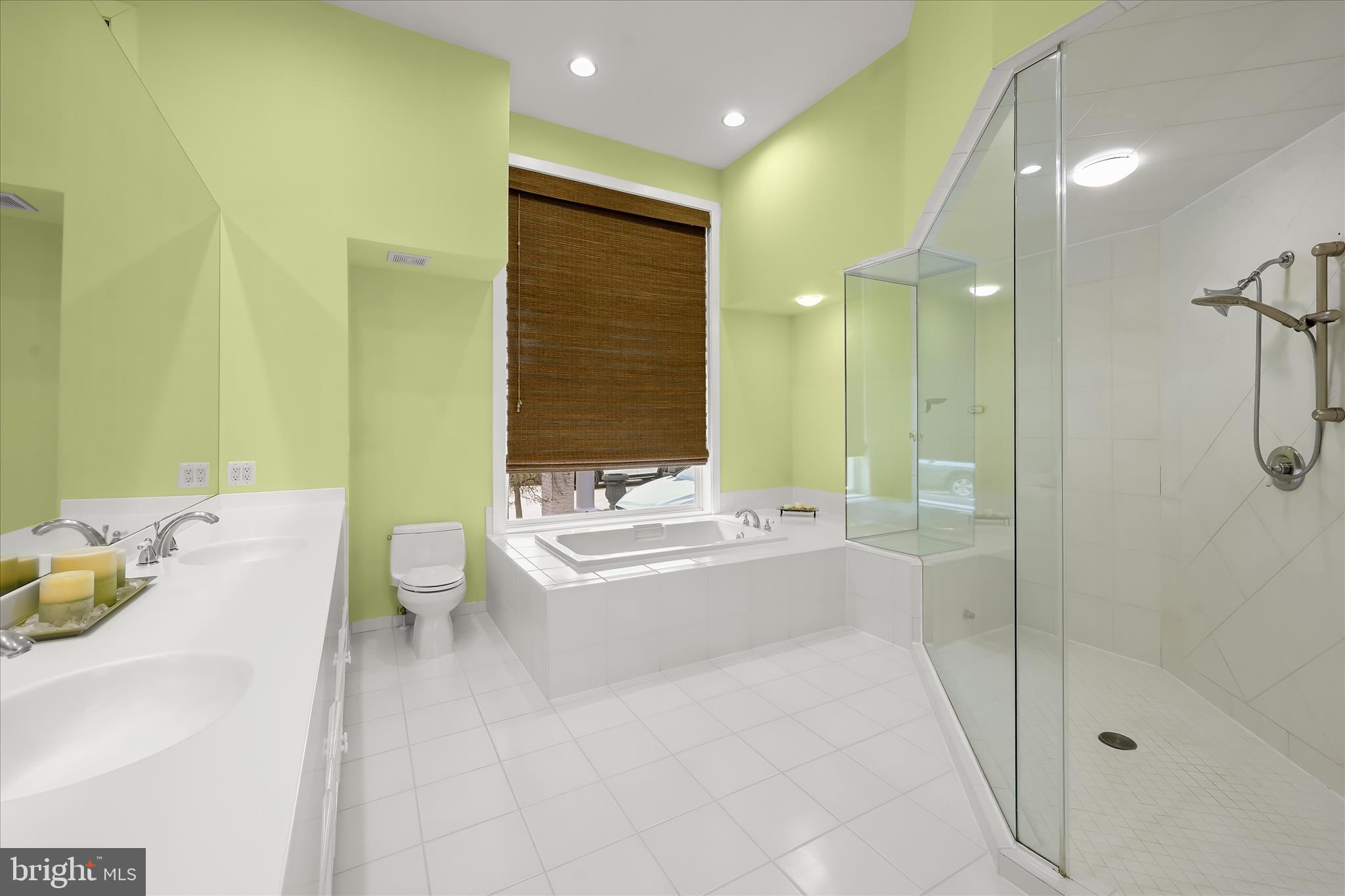 KINGS GIFT - Residential