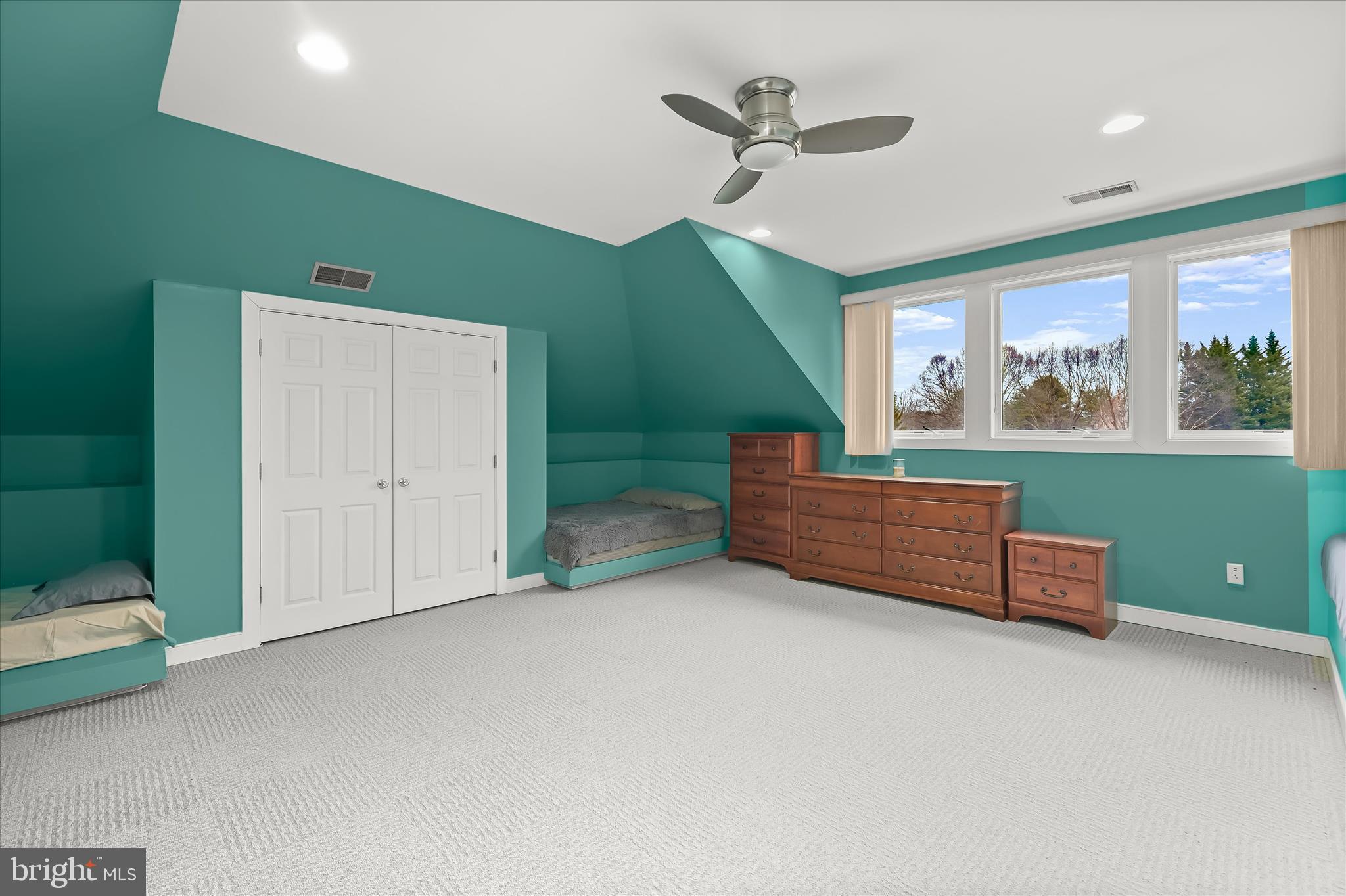 KINGS GIFT - Residential