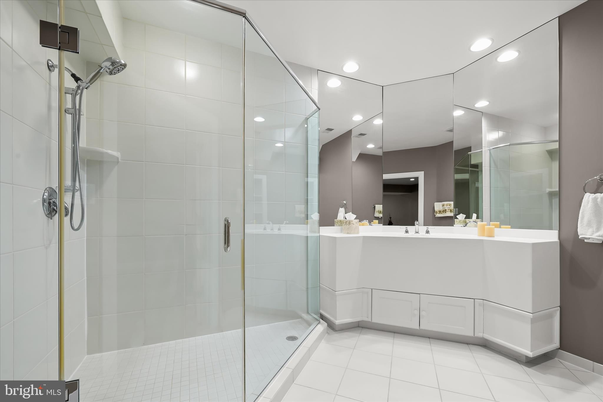 KINGS GIFT - Residential