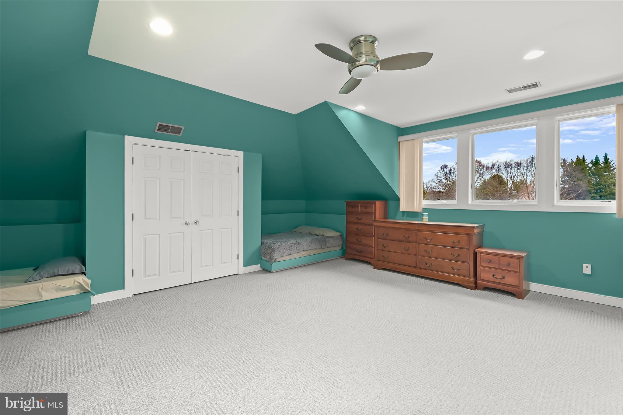 KINGS GIFT - Residential