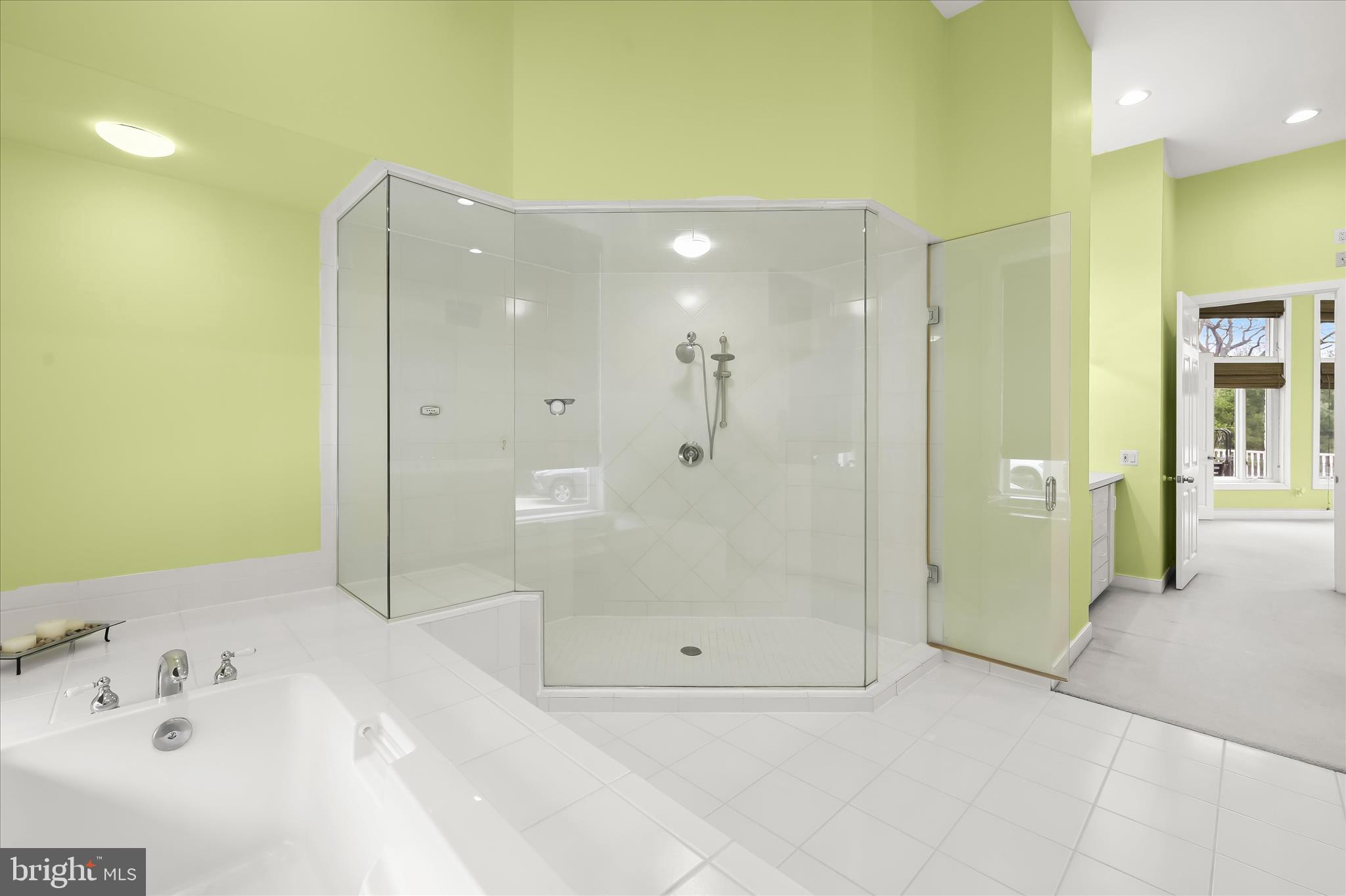 KINGS GIFT - Residential