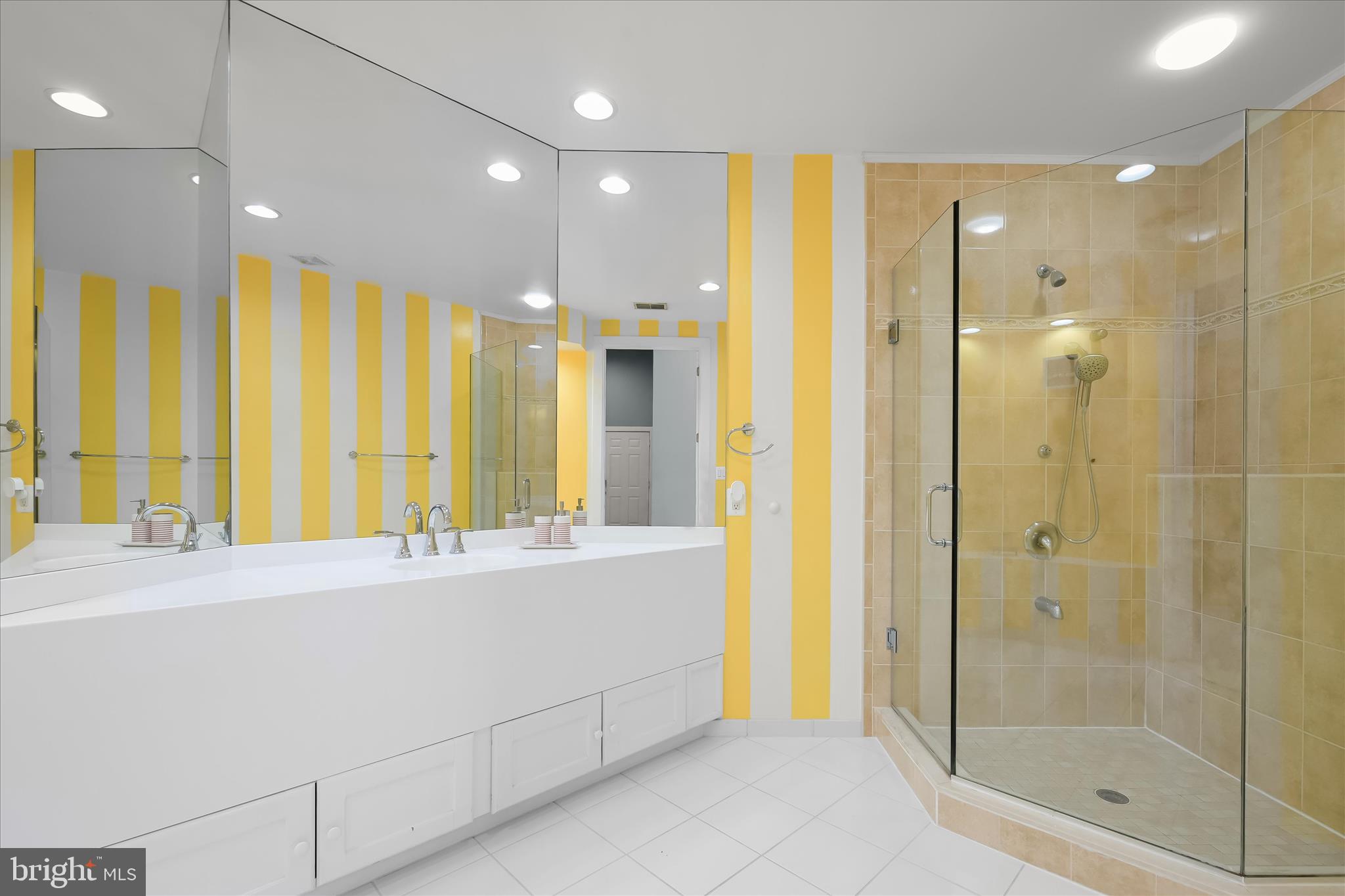 KINGS GIFT - Residential