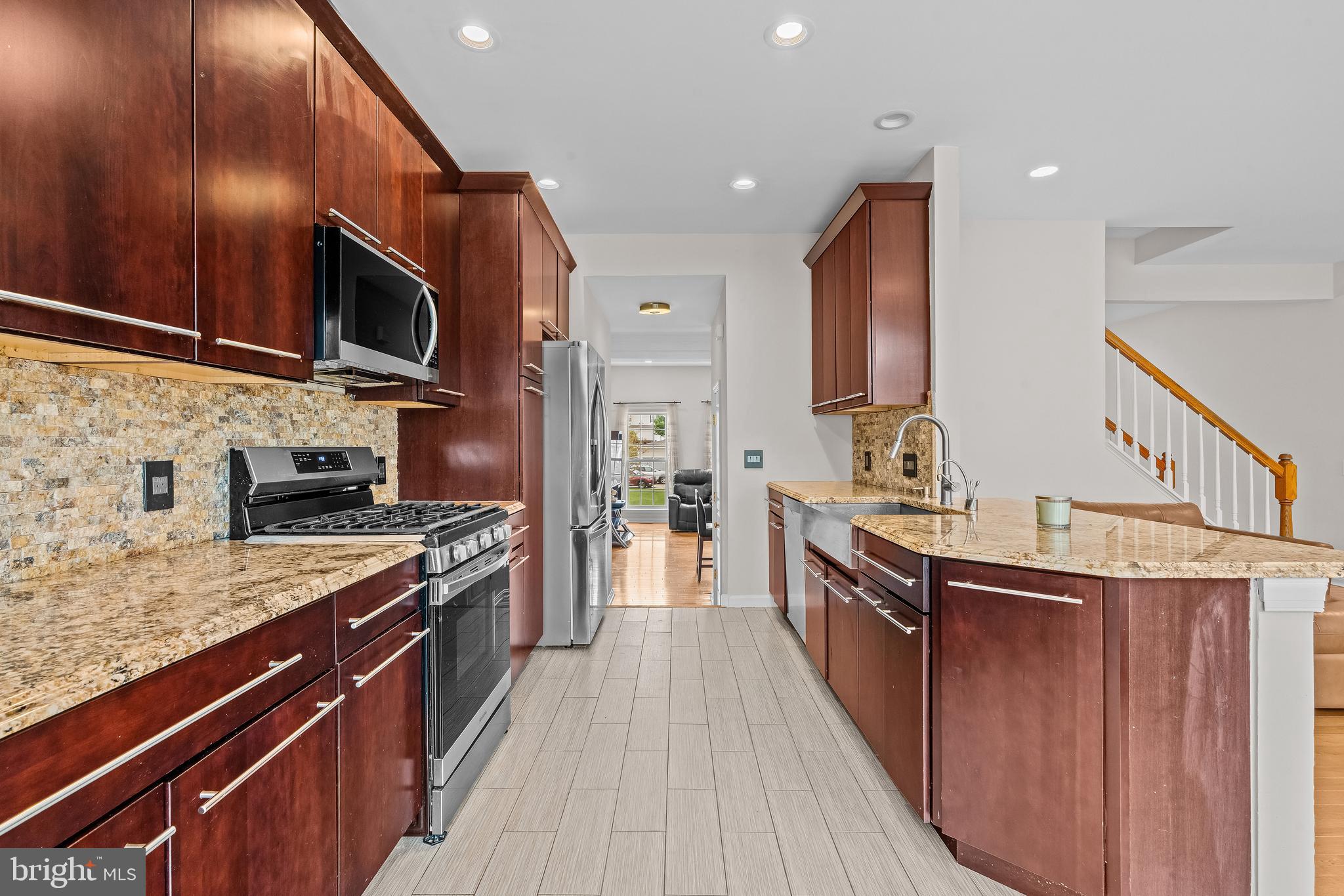 DOYLESTOWN STATION - Residential