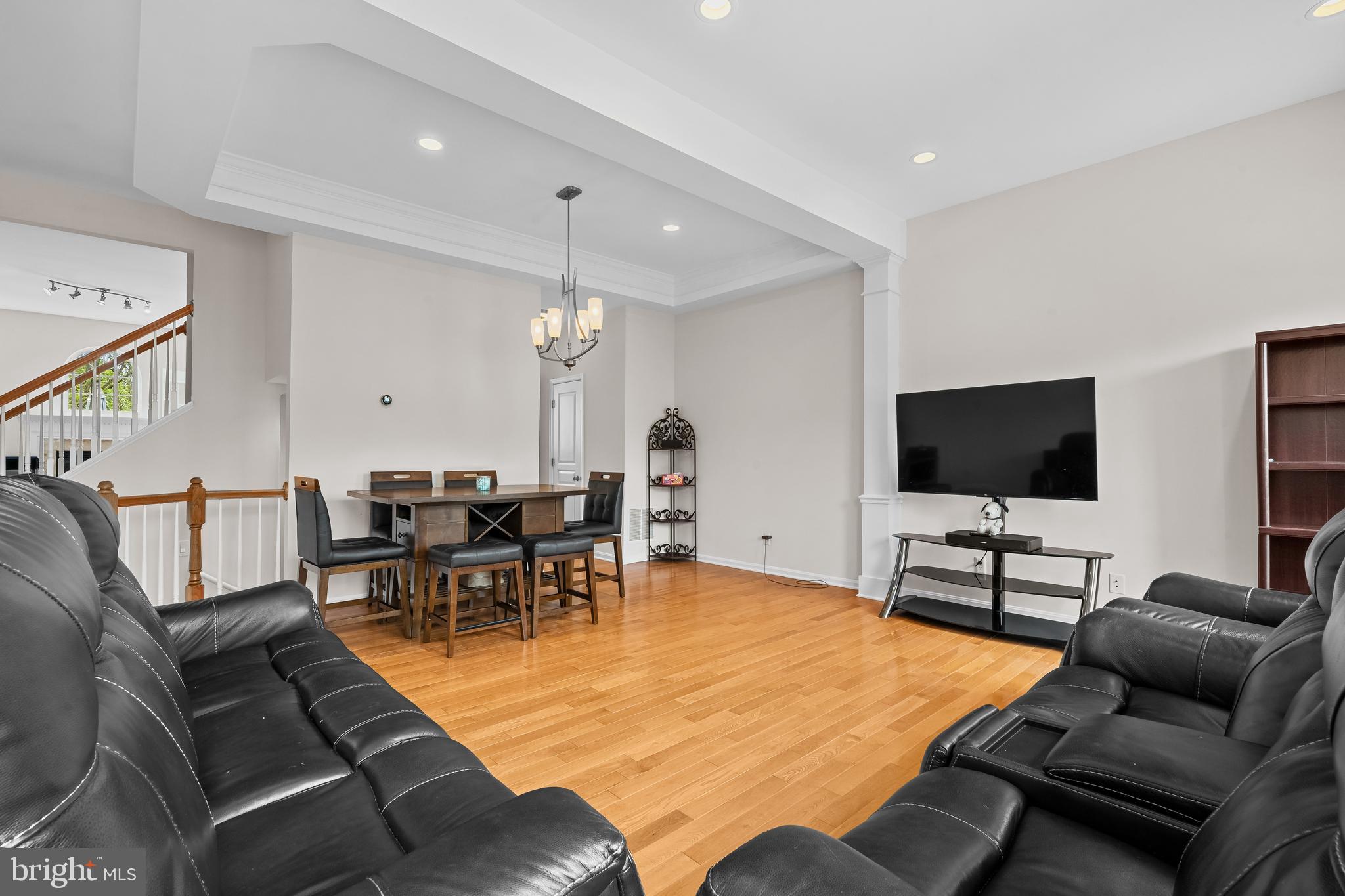 DOYLESTOWN STATION - Residential